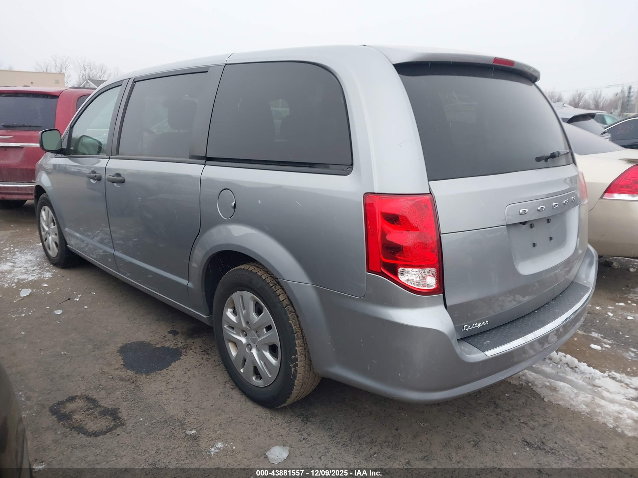 DODGE GRAND image 3