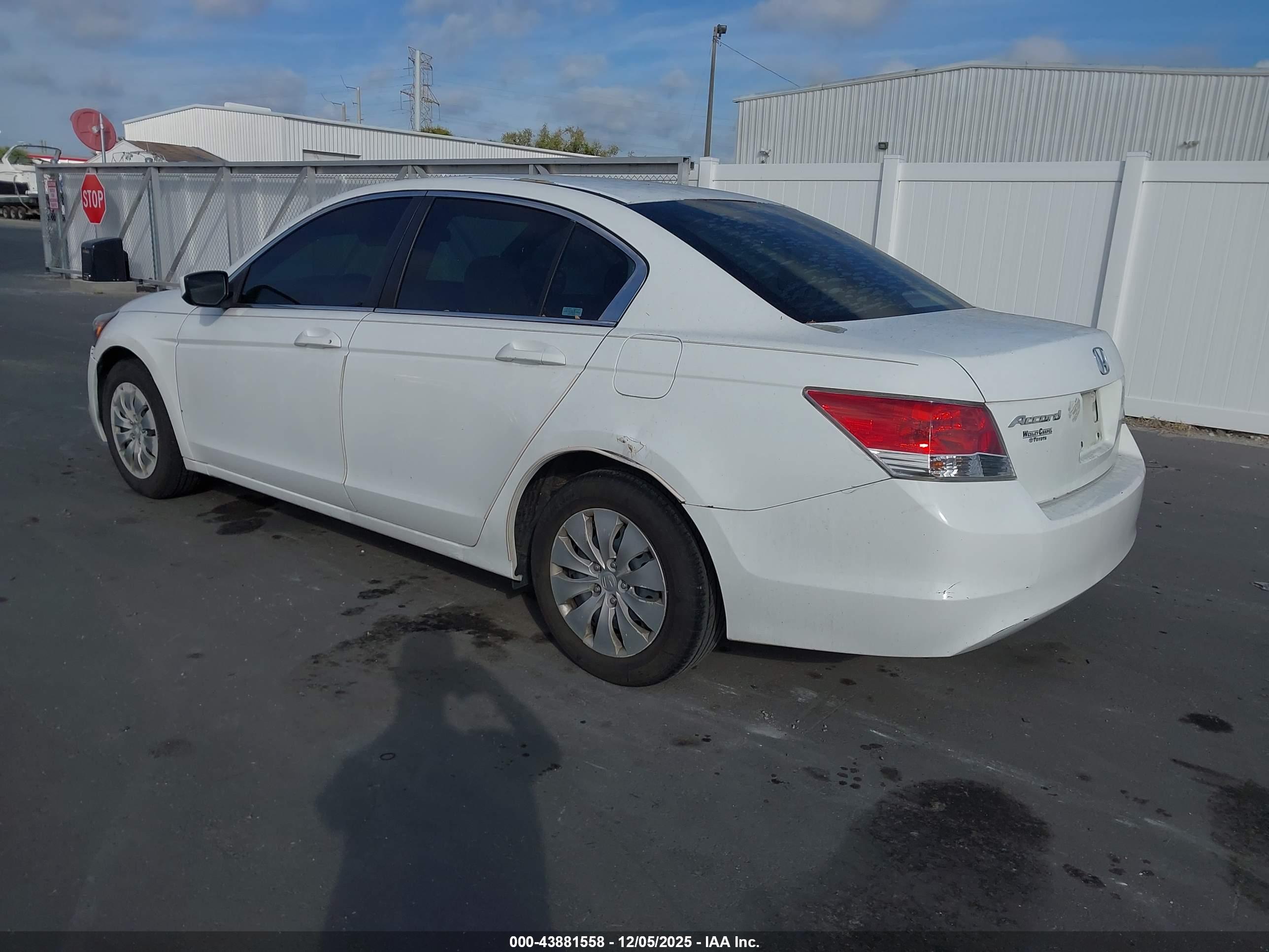 HONDA ACCORD image 3
