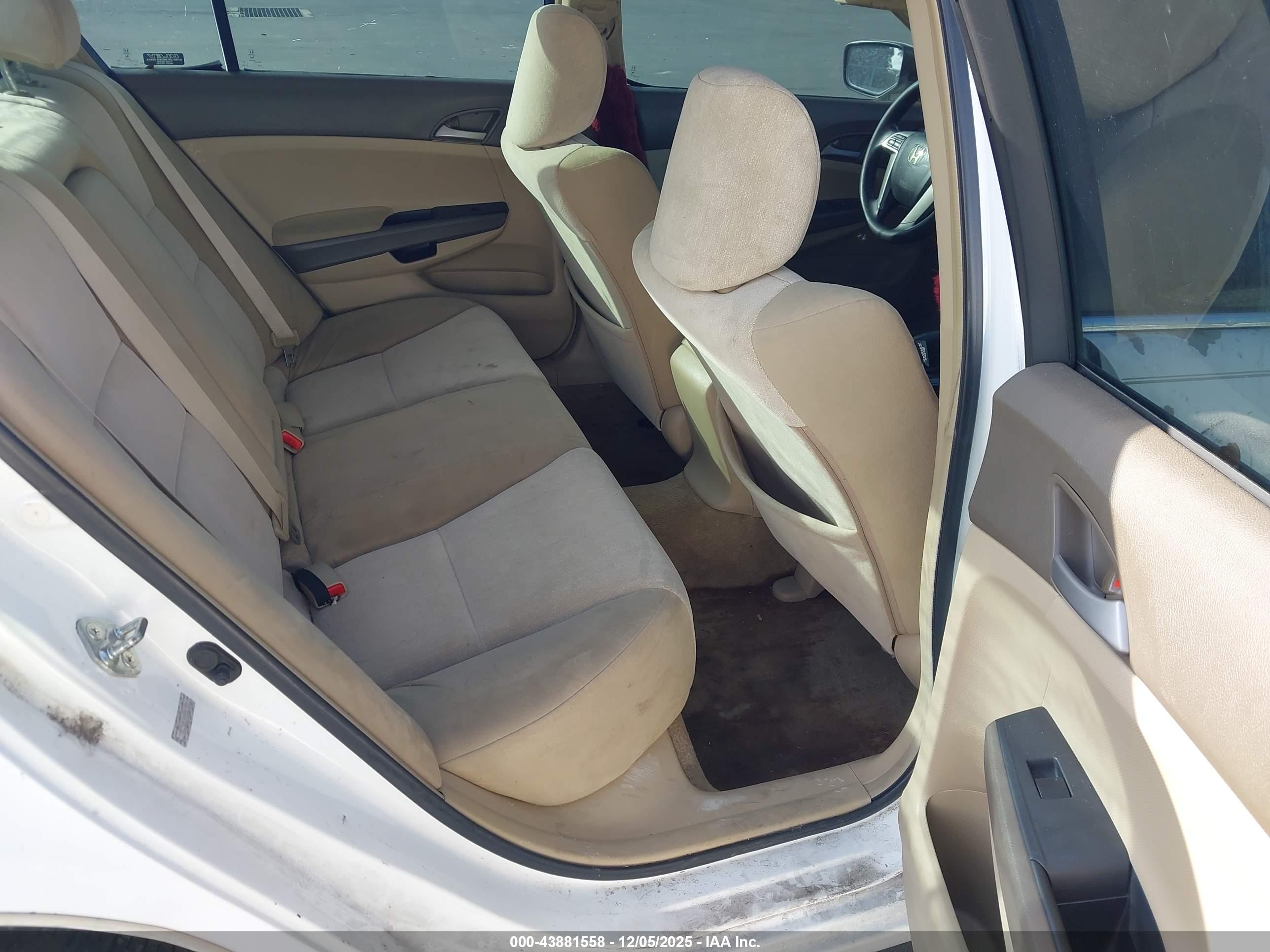 HONDA ACCORD image 8