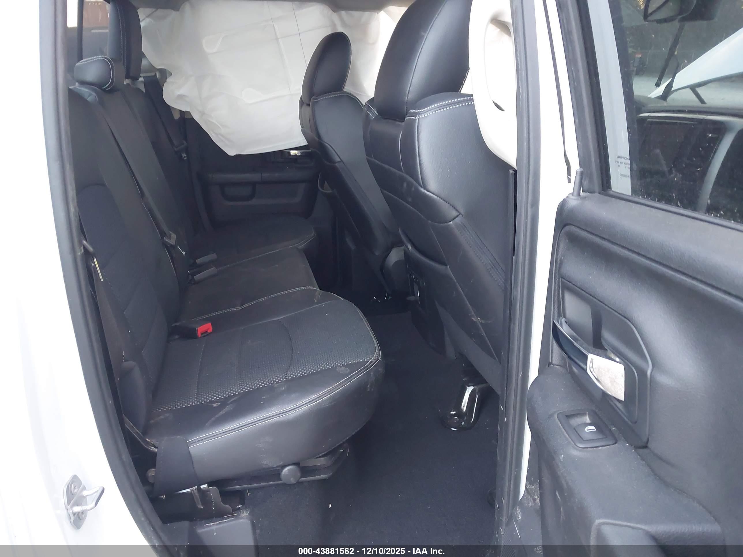 RAM 1500 image 8