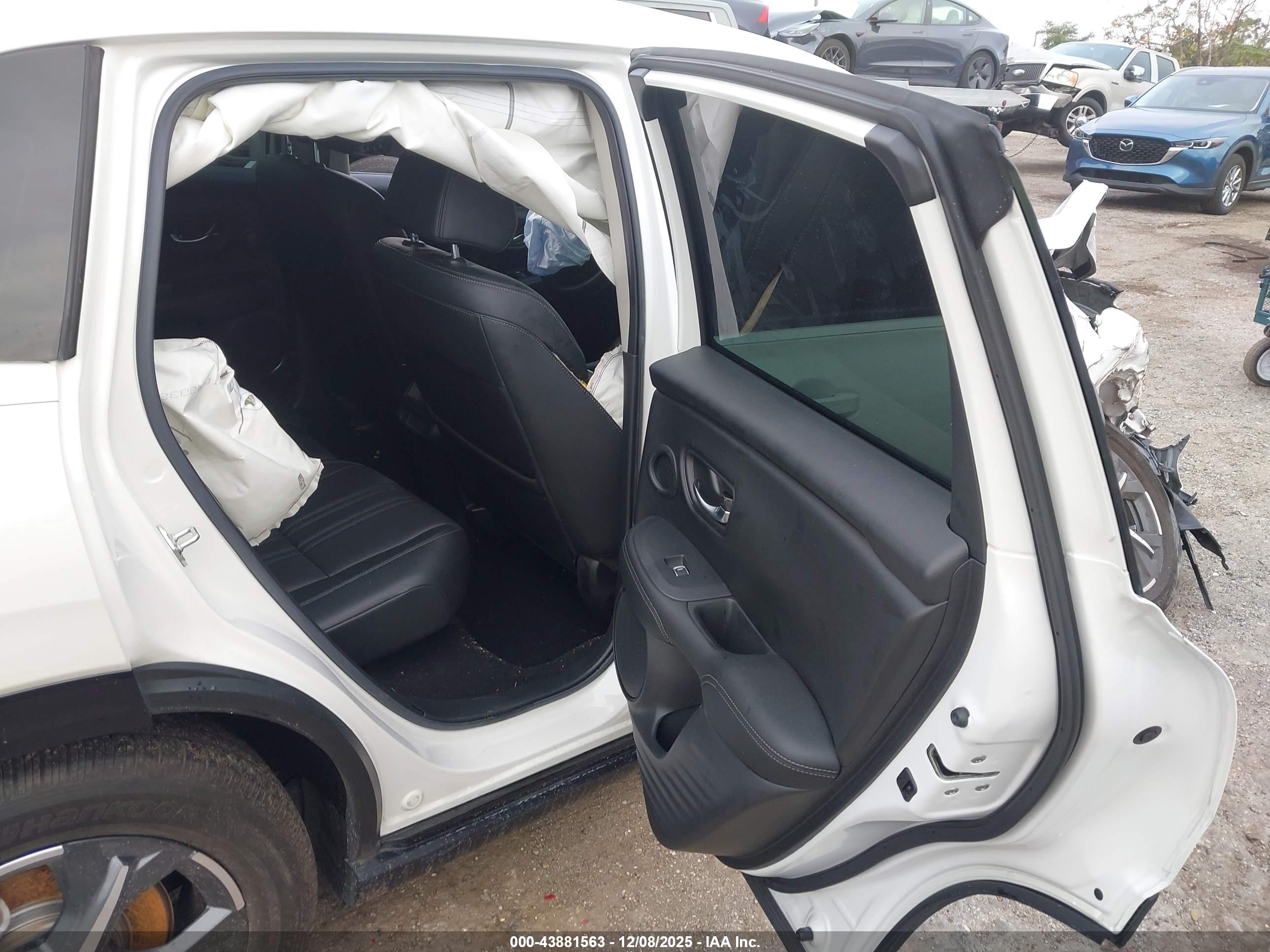 HONDA HR-V image 8