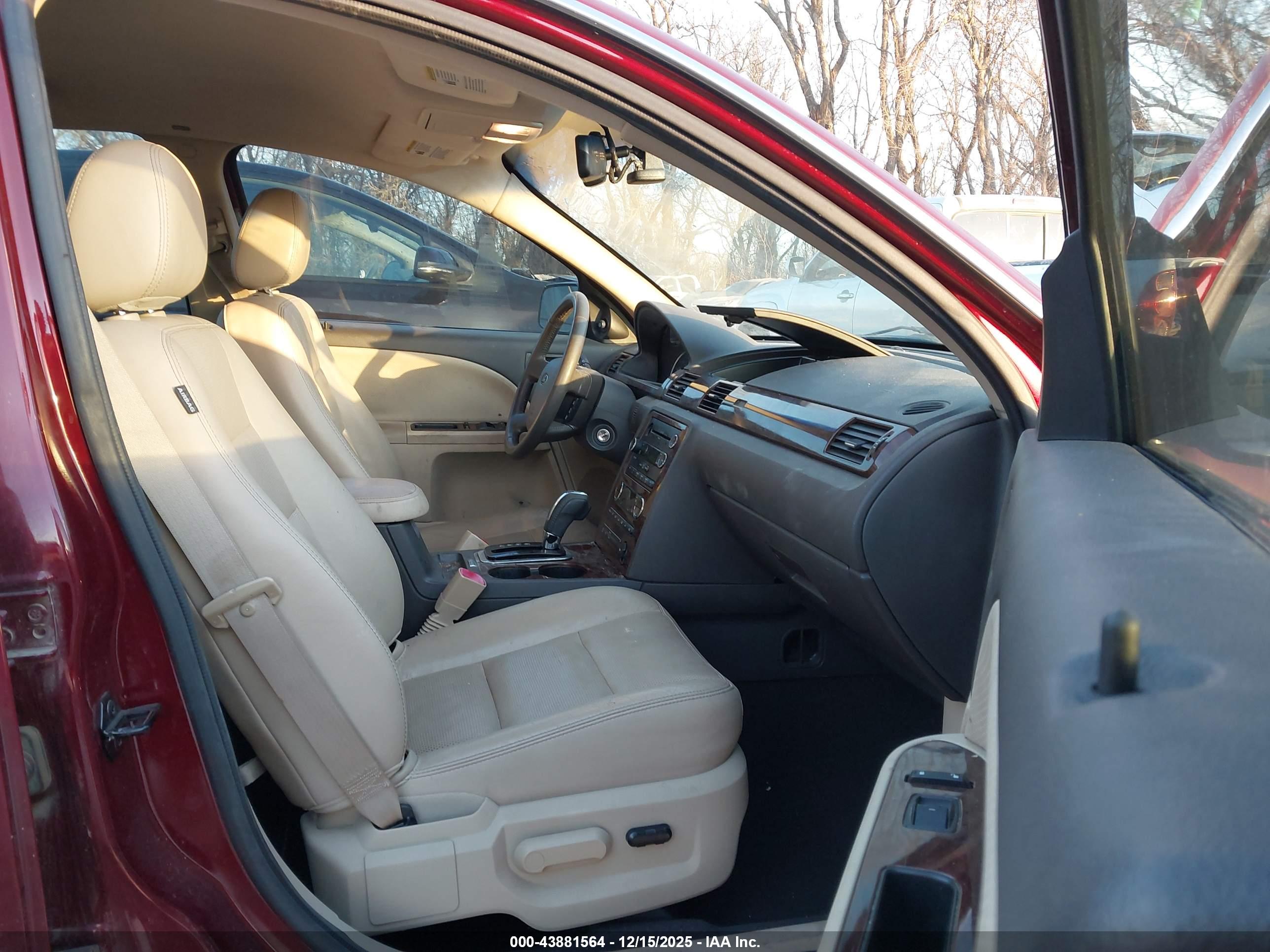 FORD TAURUS image 5
