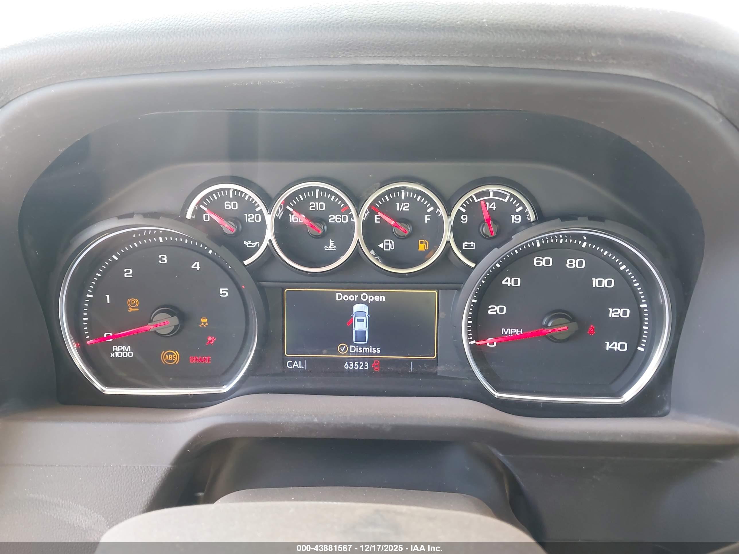 CHEVROLET SILVERADO image 7
