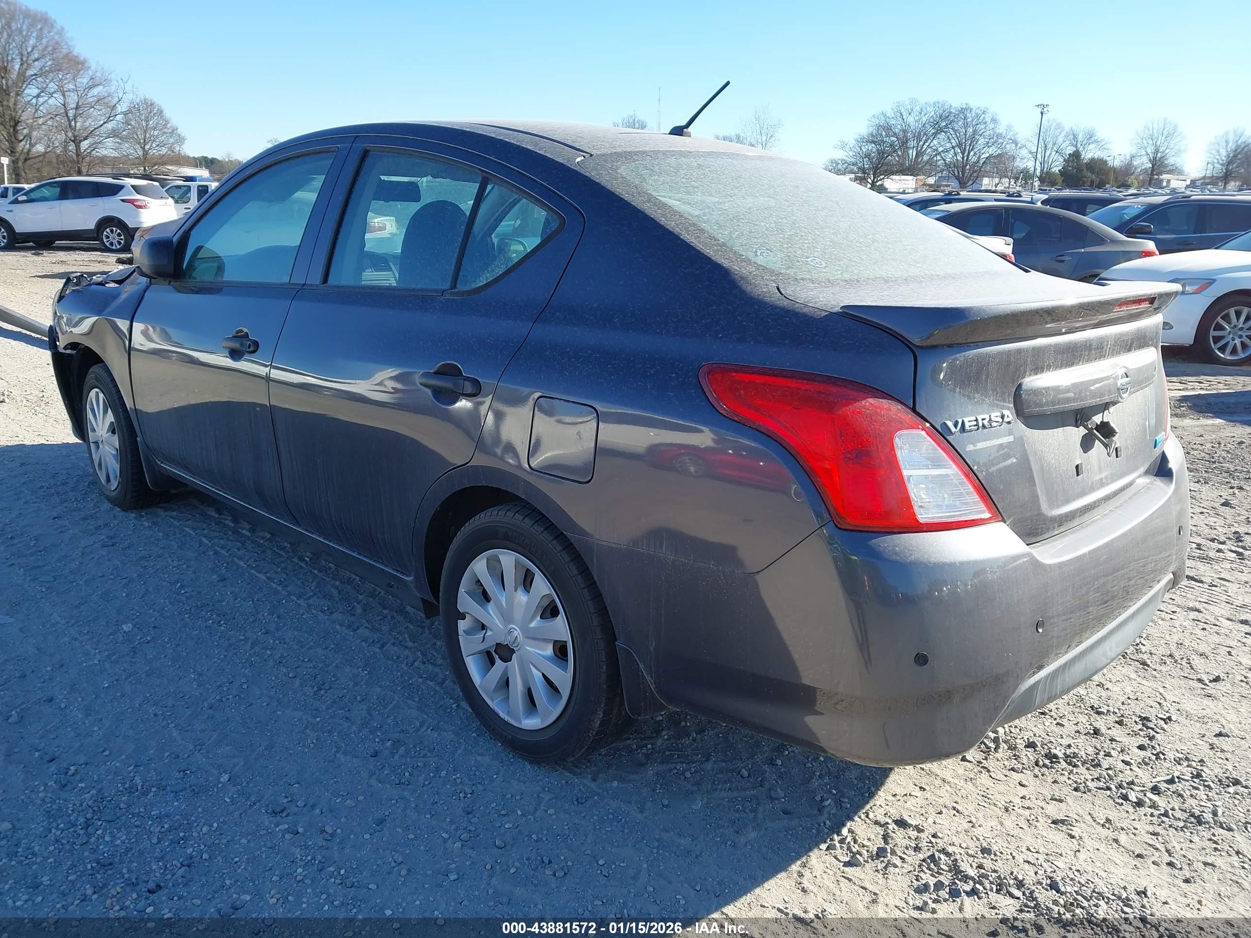 NISSAN VERSA image 3