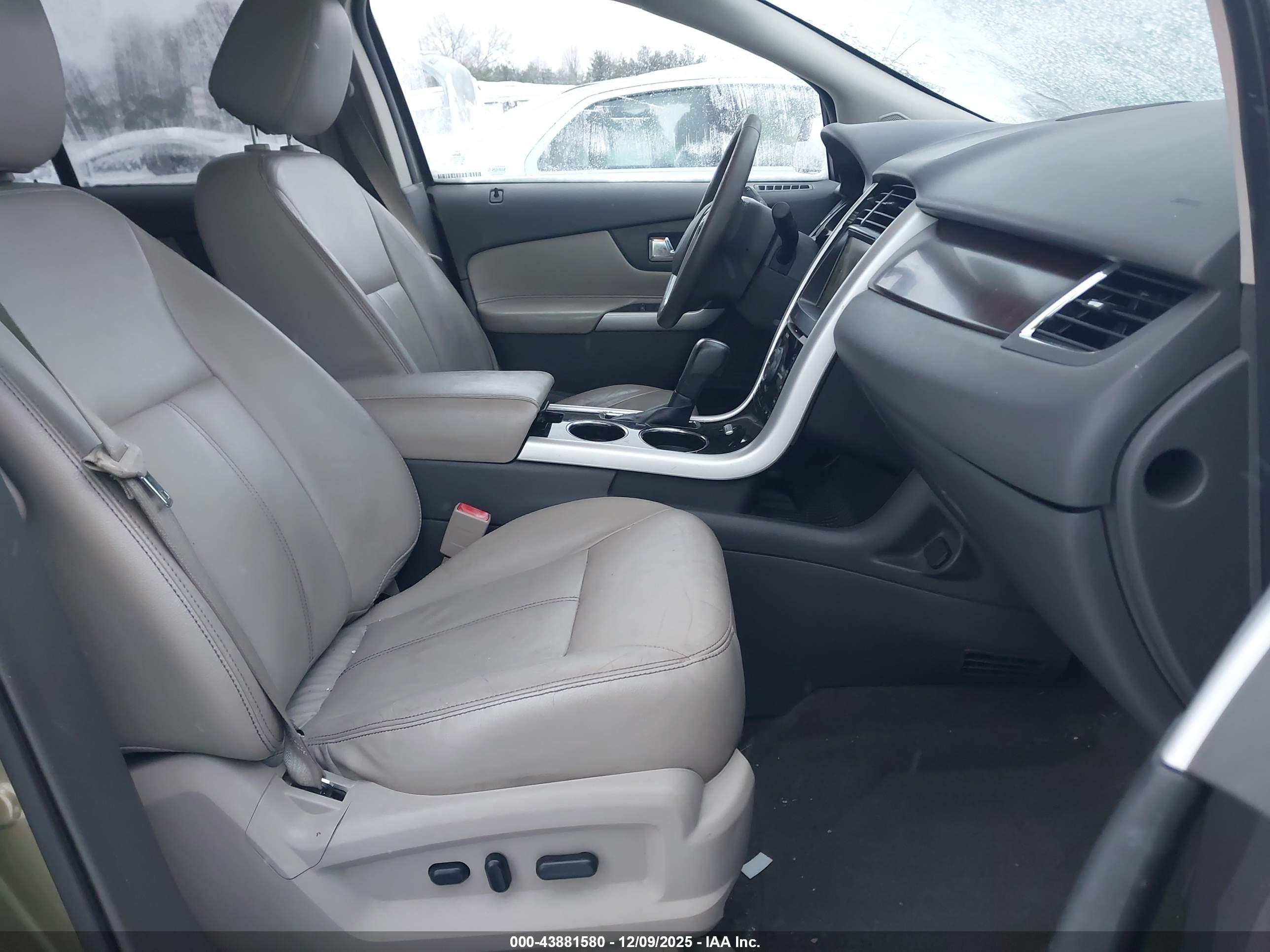 FORD EDGE image 5