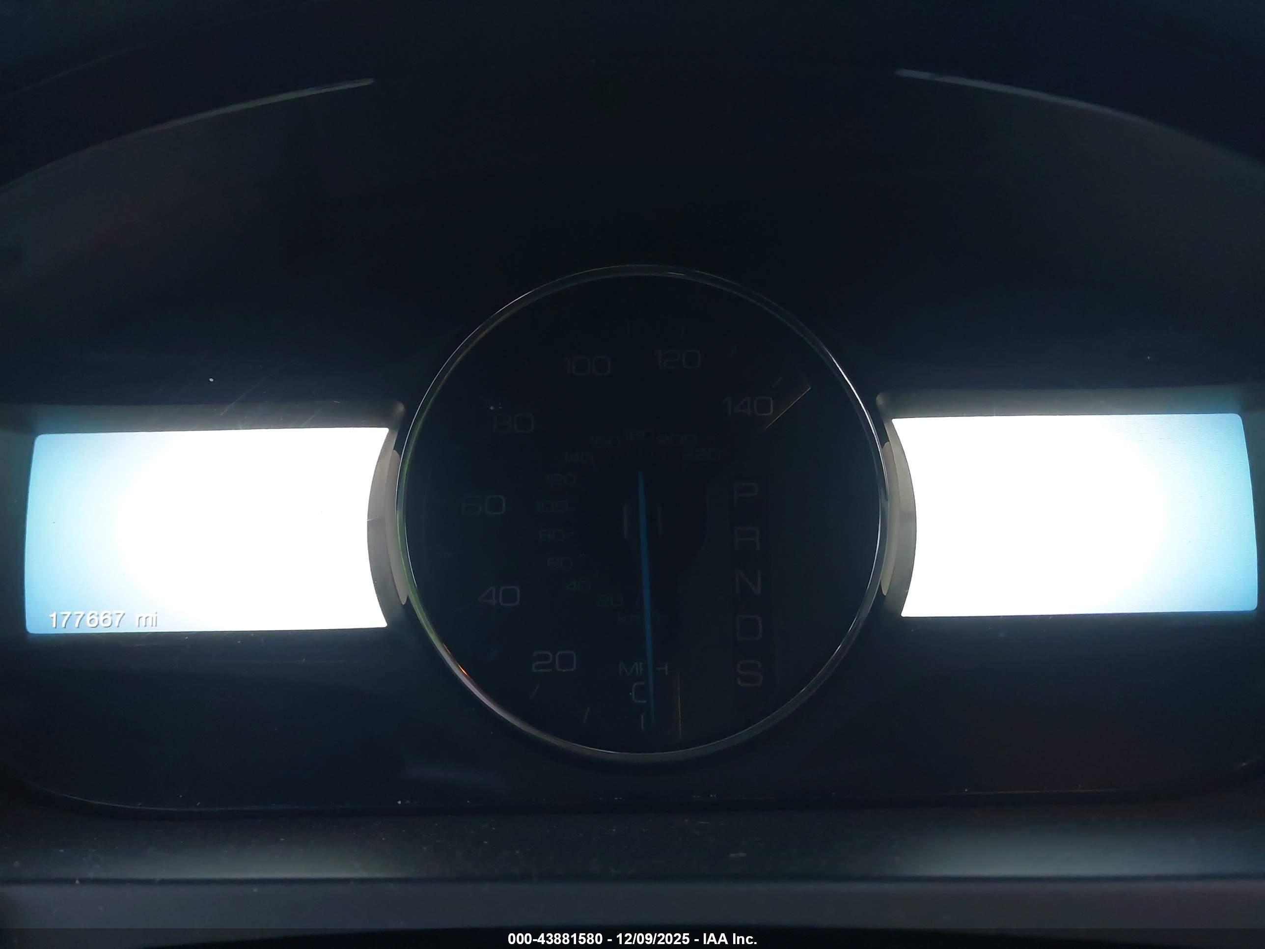 FORD EDGE image 7