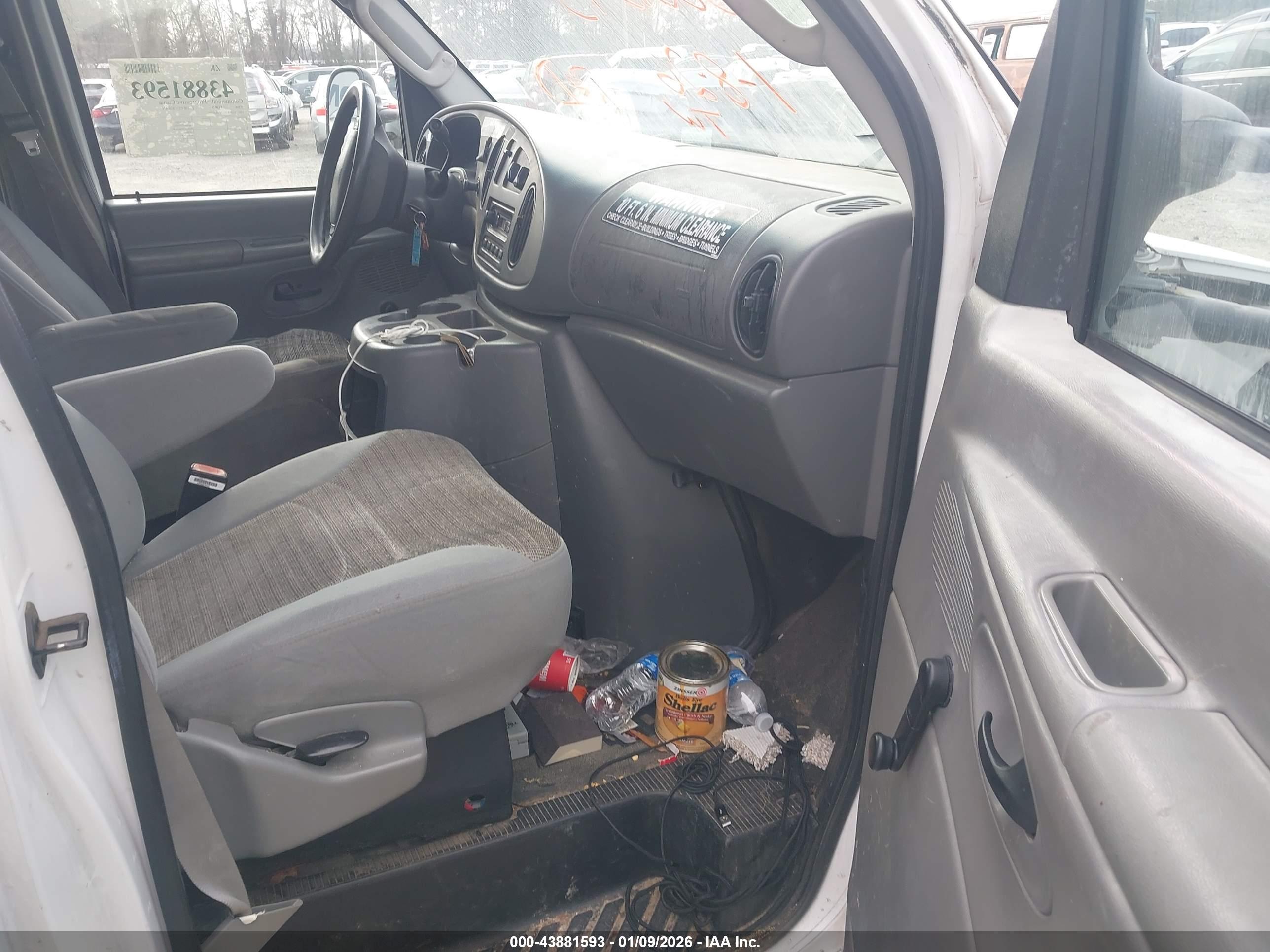 FORD E-350 image 8