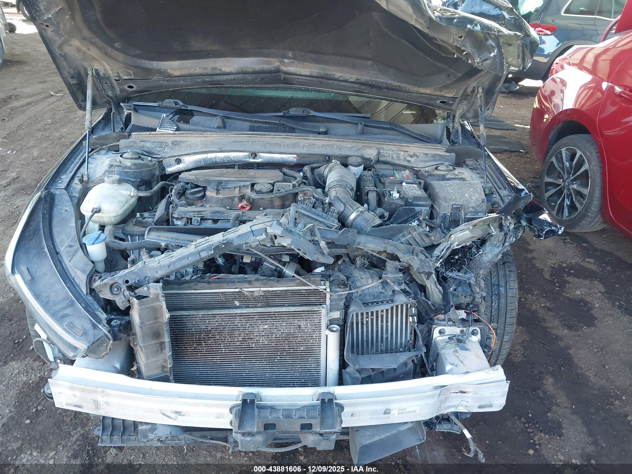 KIA K5 image 10