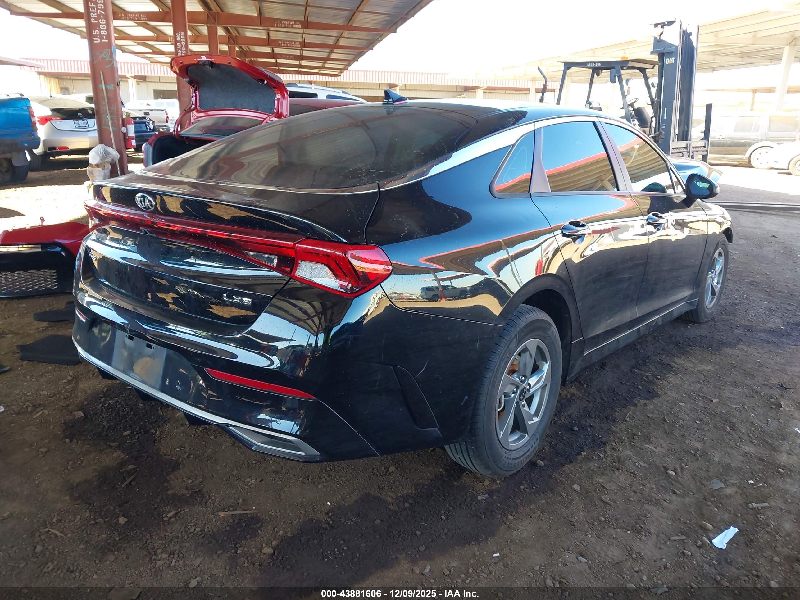 KIA K5 image 4
