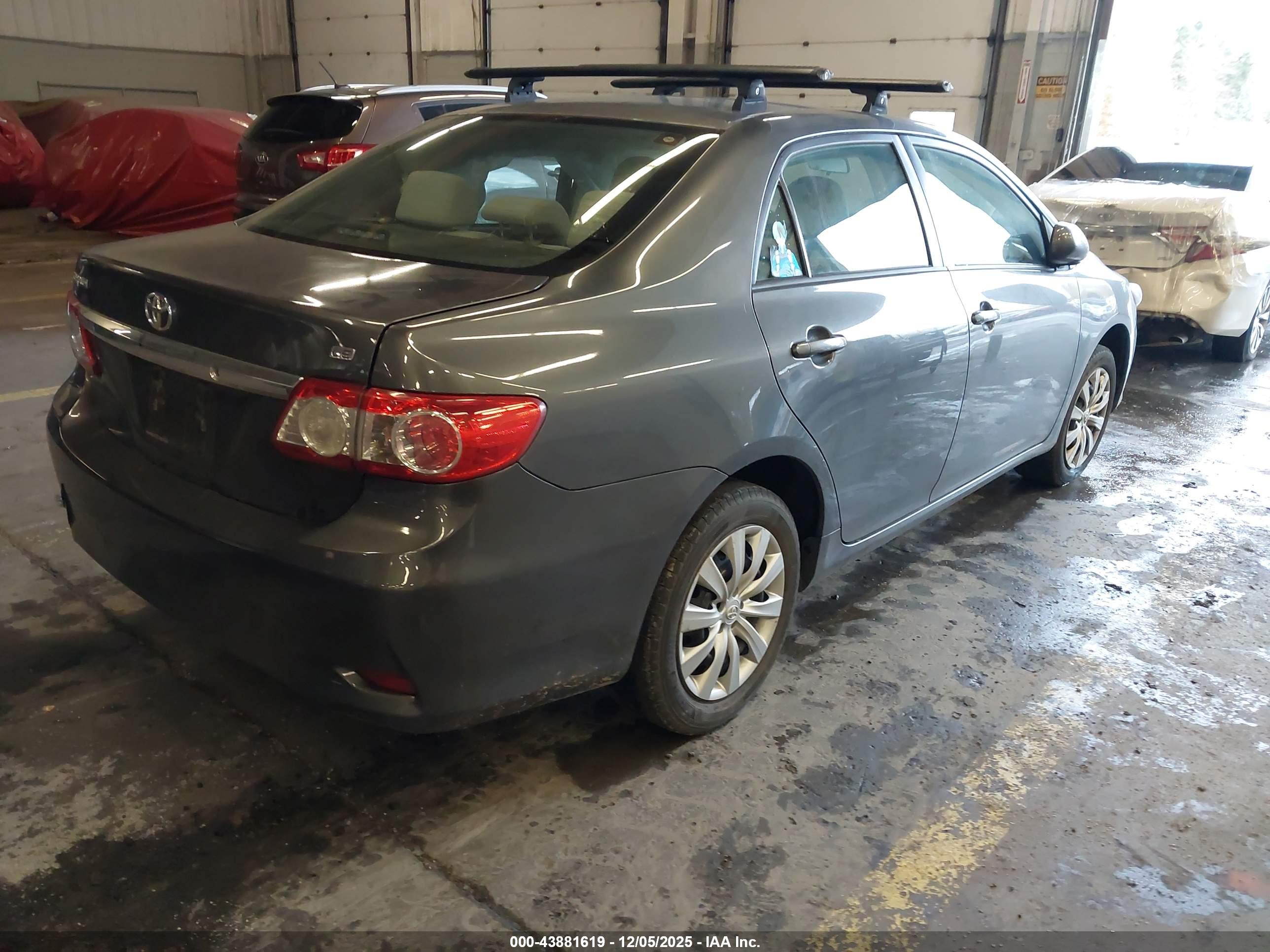 TOYOTA COROLLA image 4