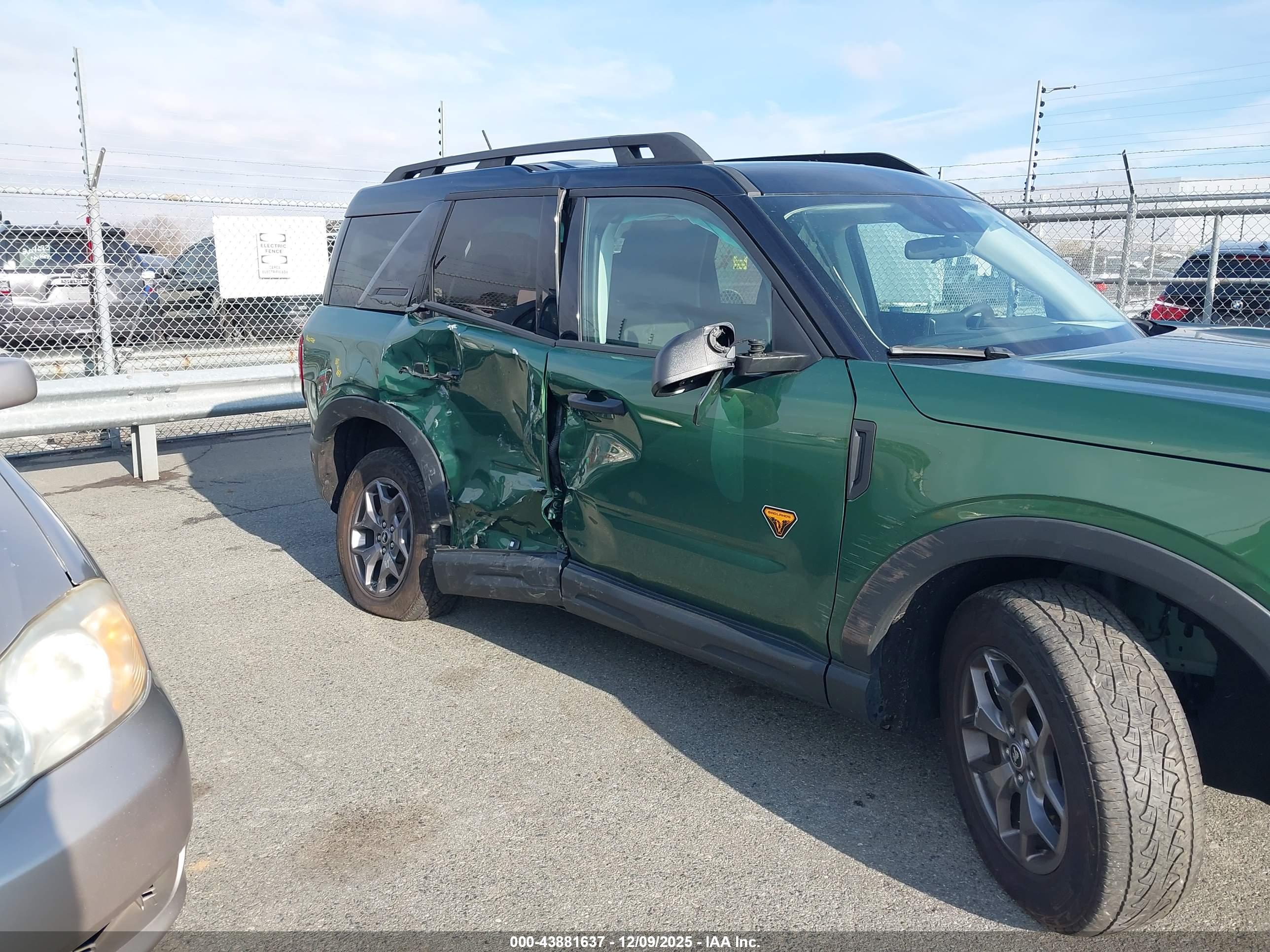 FORD BRONCO image 6