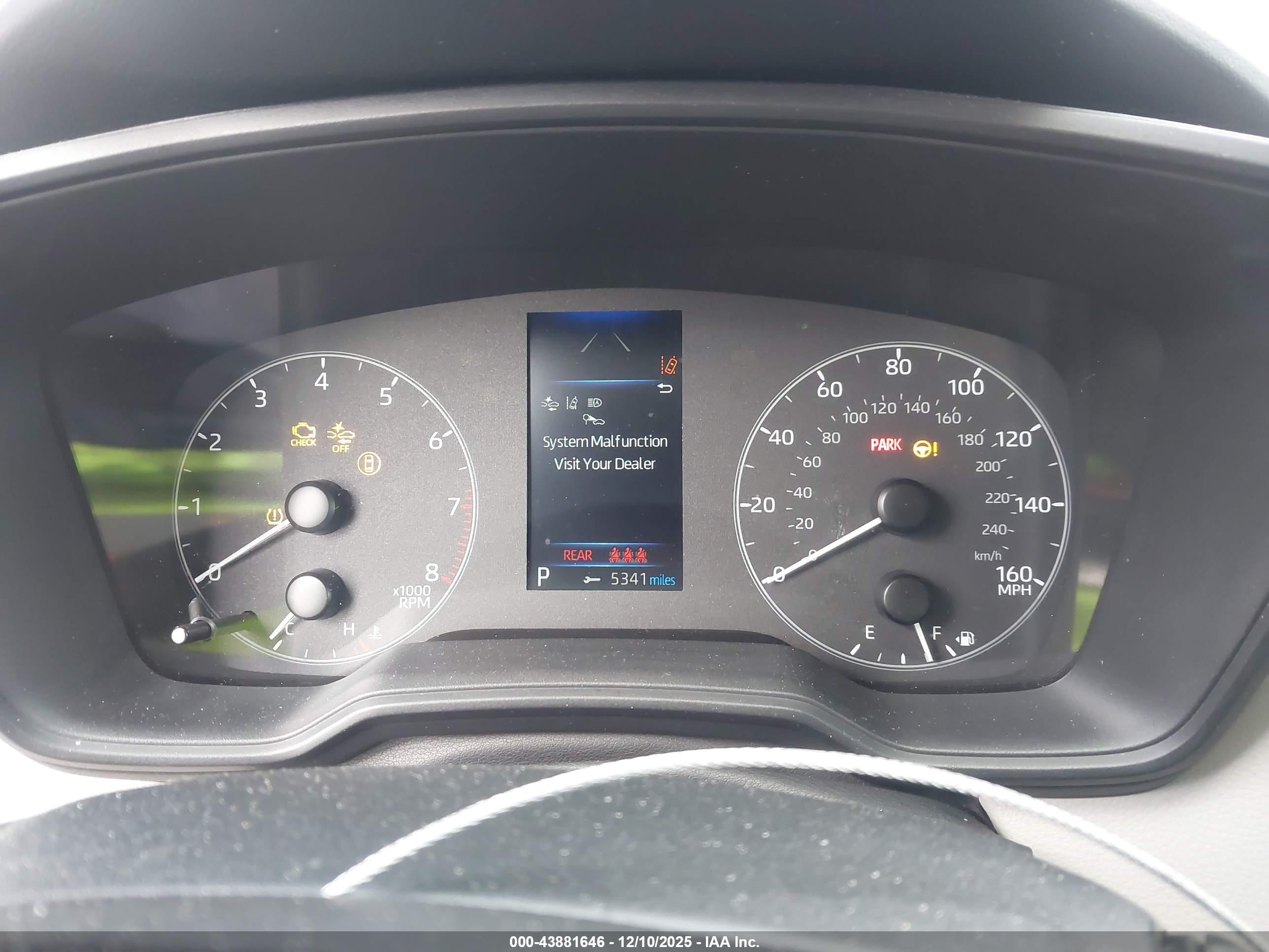 TOYOTA COROLLA image 7