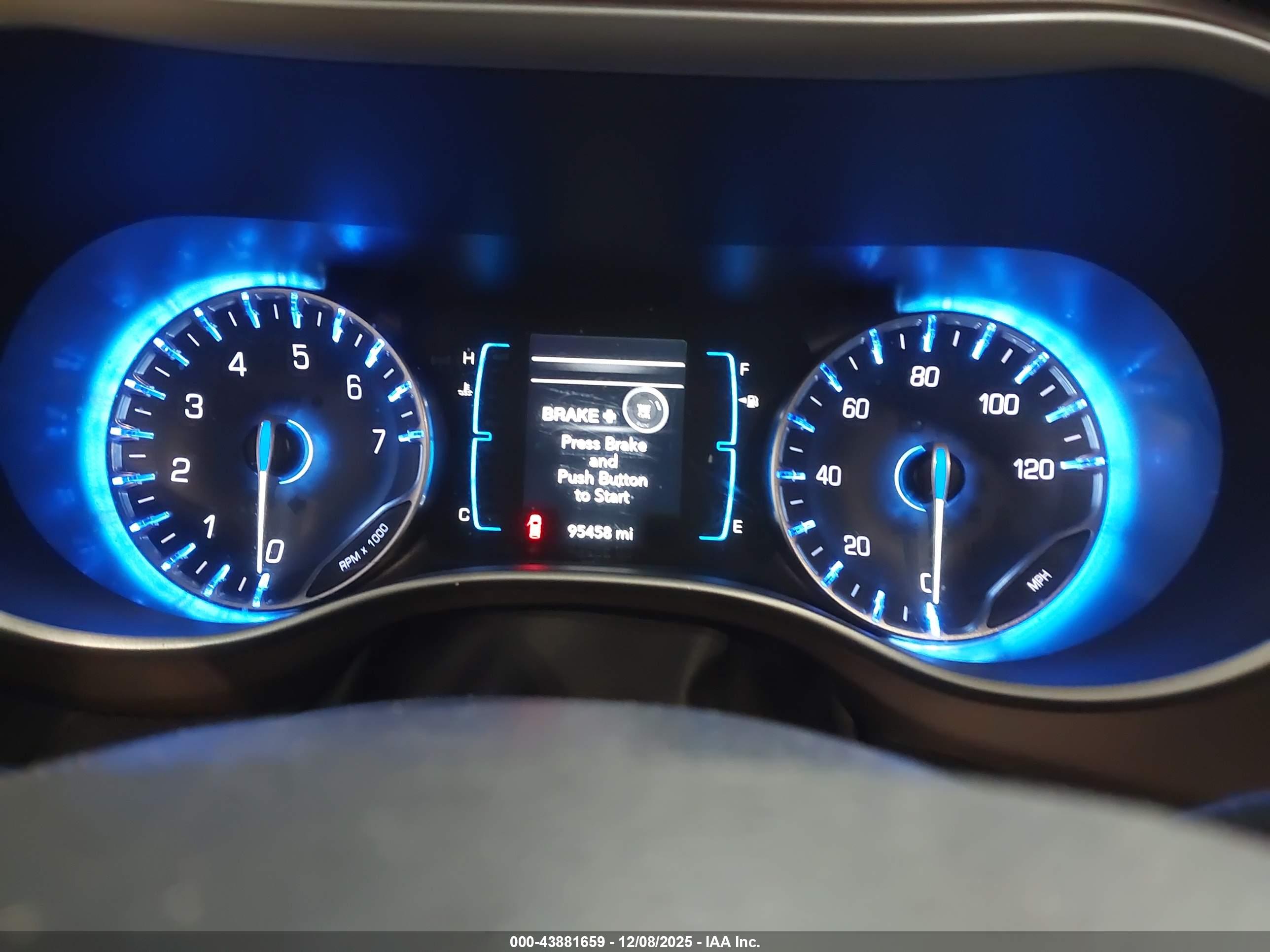 CHRYSLER PACIFICA image 7