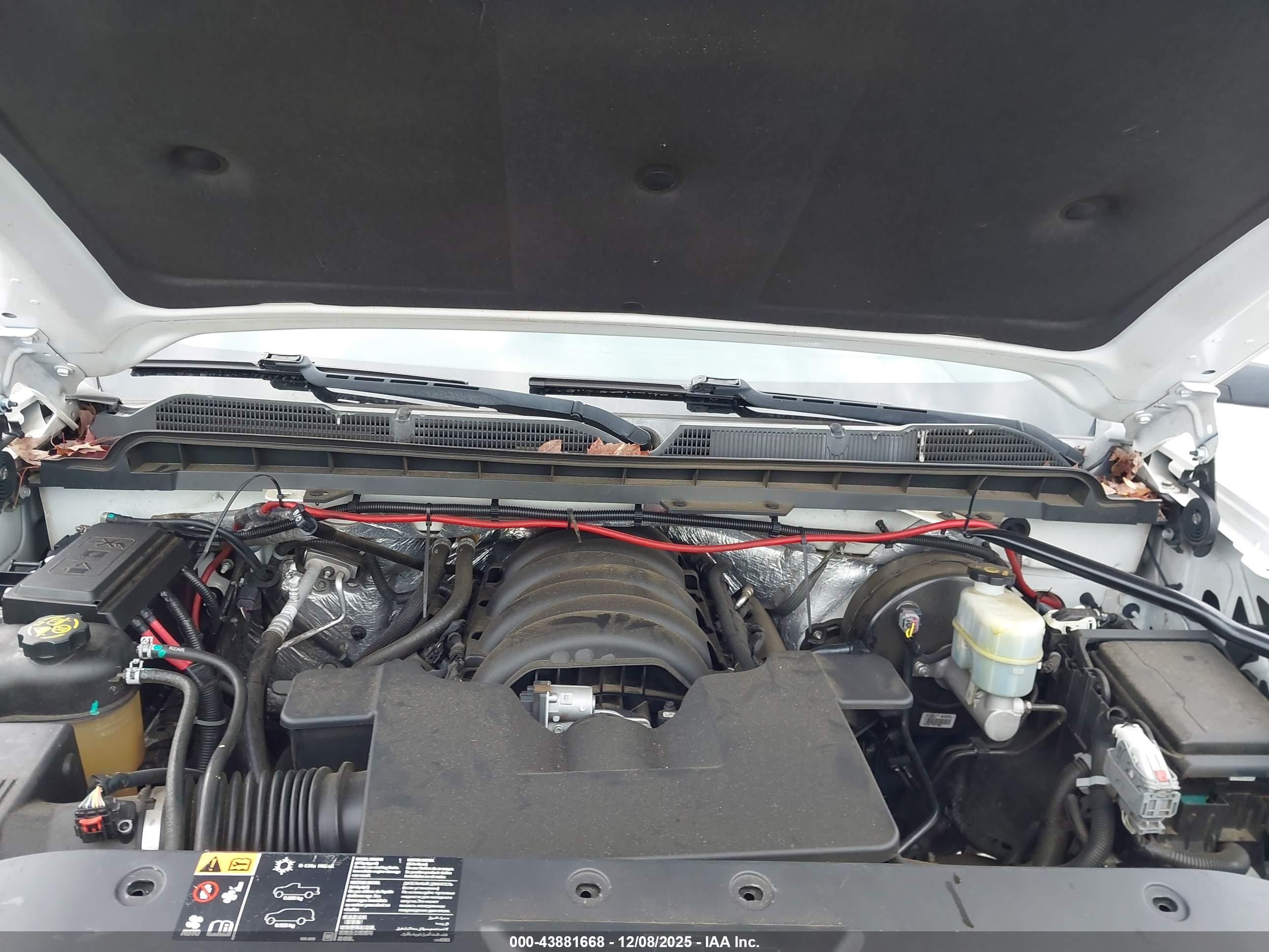 CHEVROLET SILVERADO image 10