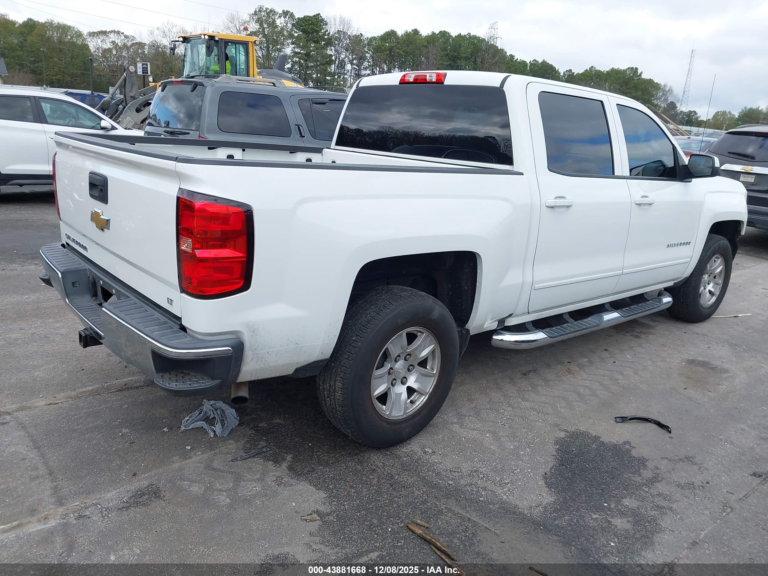 CHEVROLET SILVERADO image 4