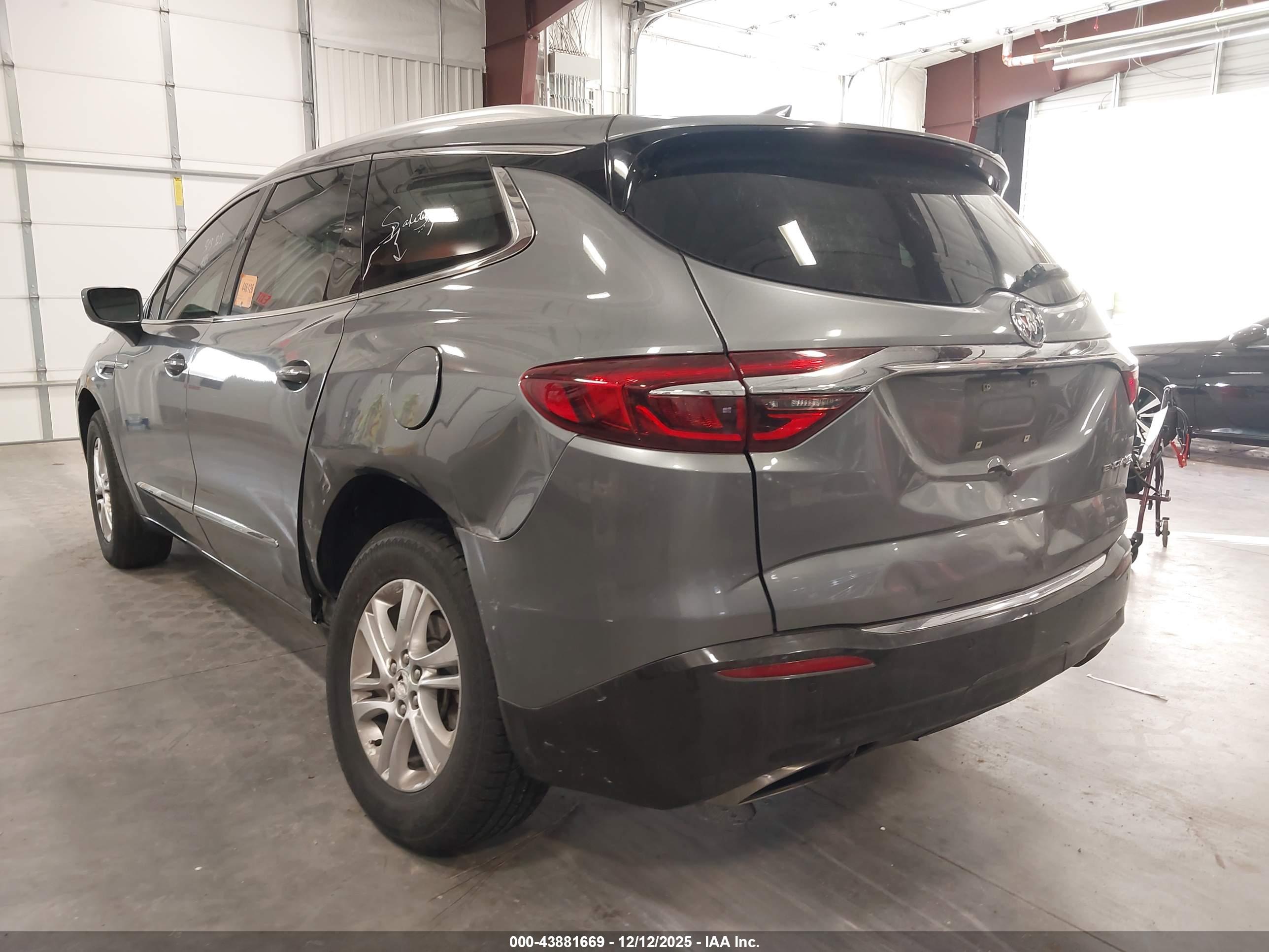 BUICK ENCLAVE image 3