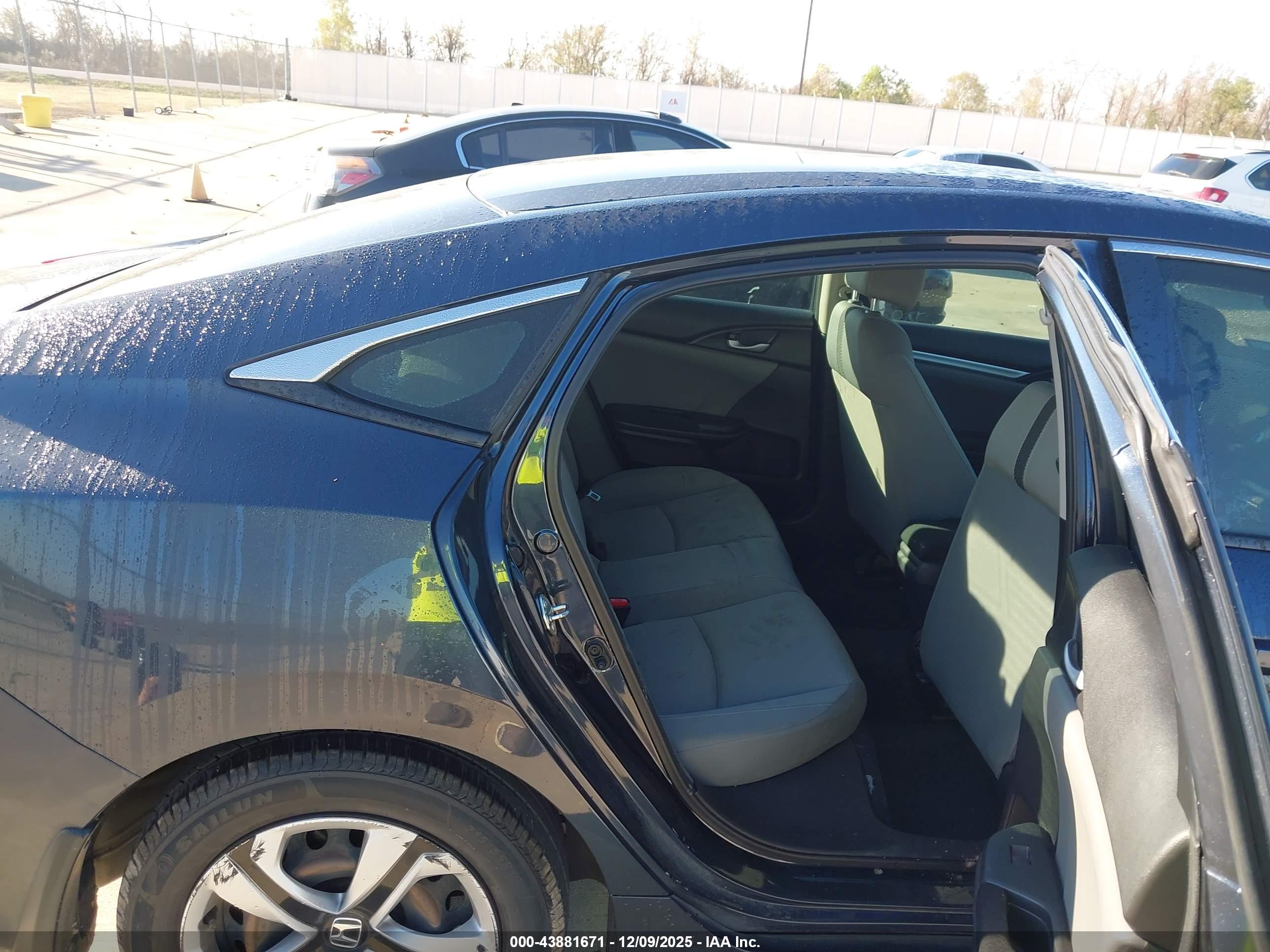 HONDA CIVIC image 8