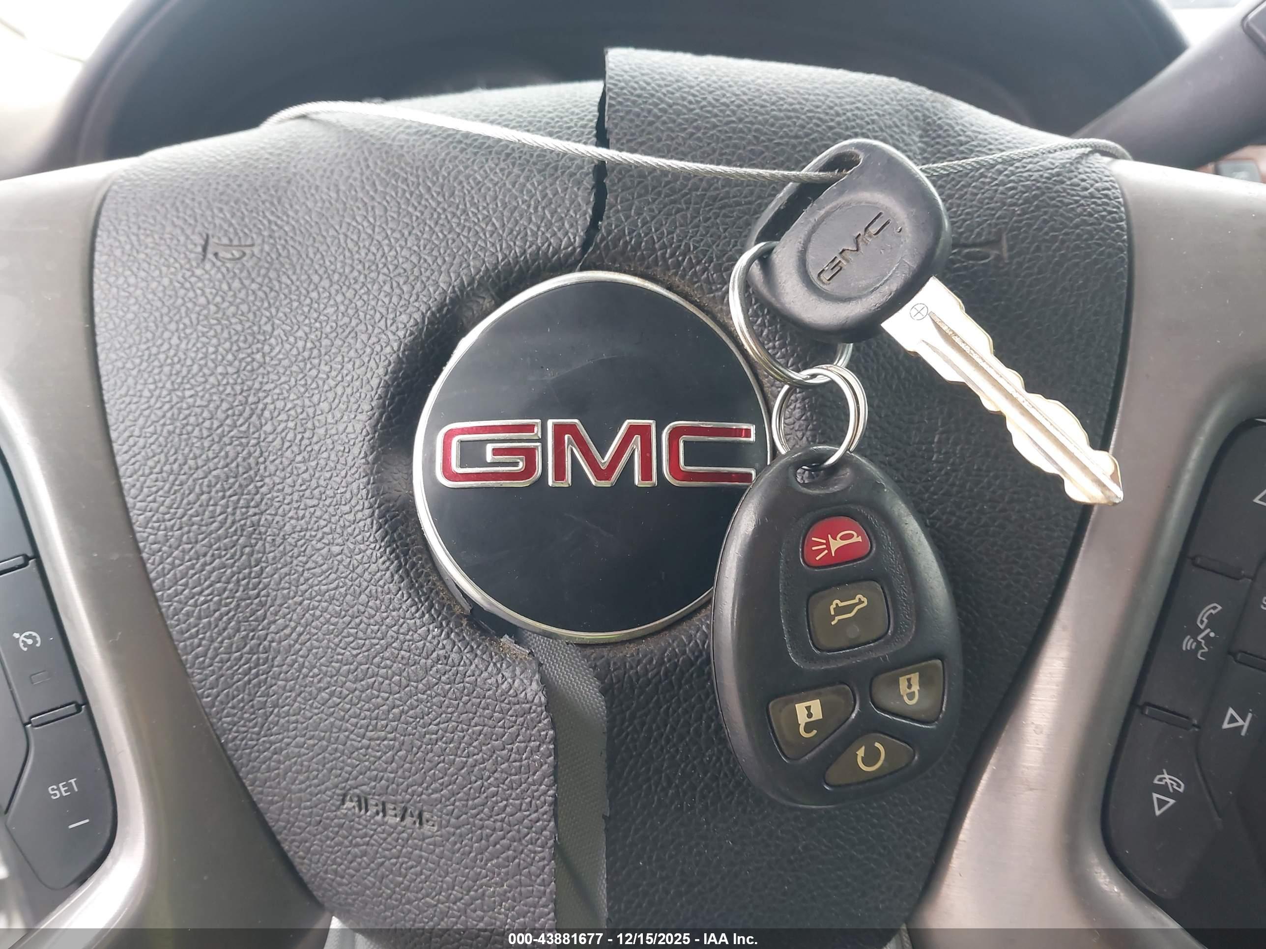 GMC YUKON image 11