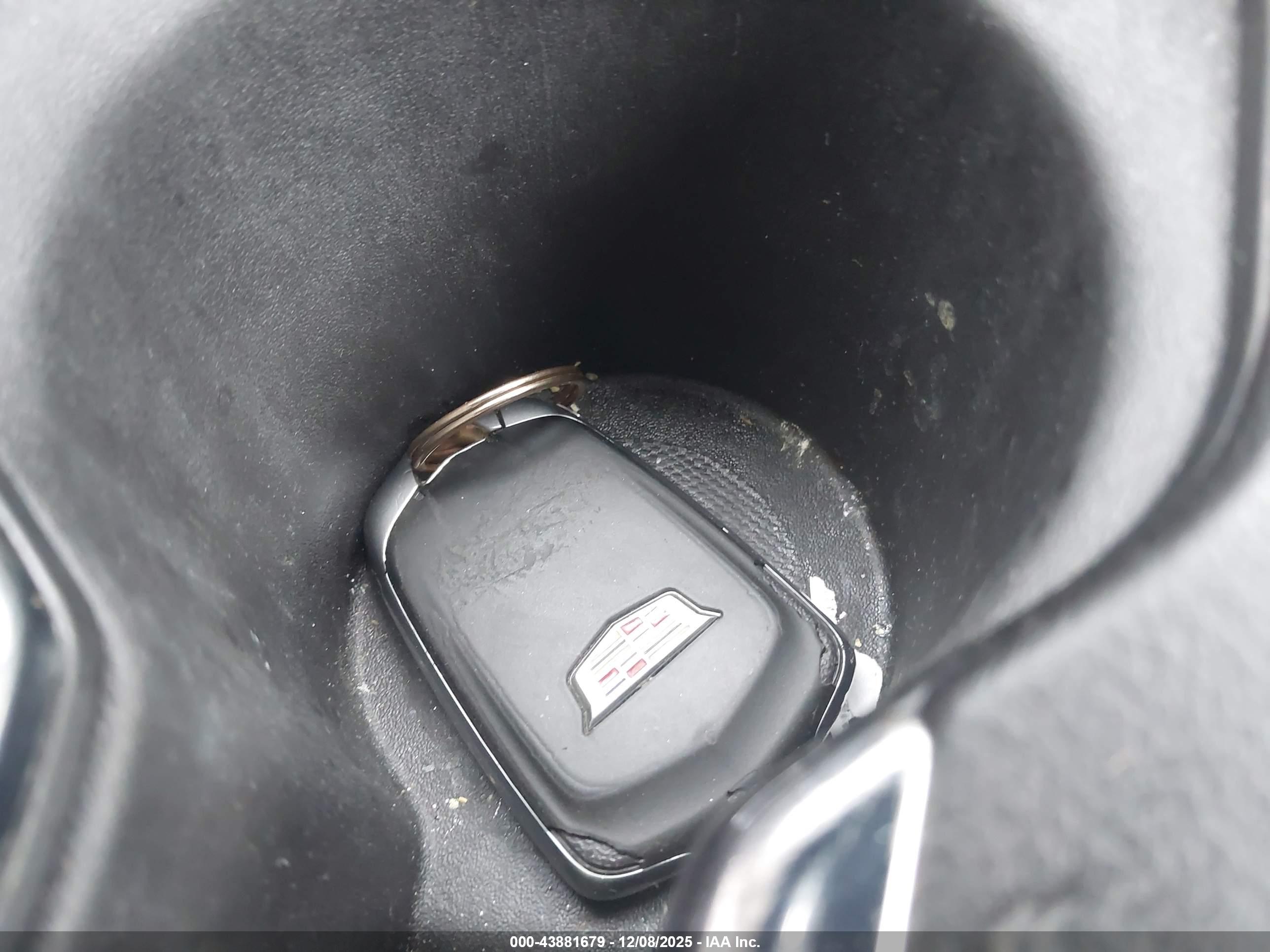 CADILLAC XT4 image 11