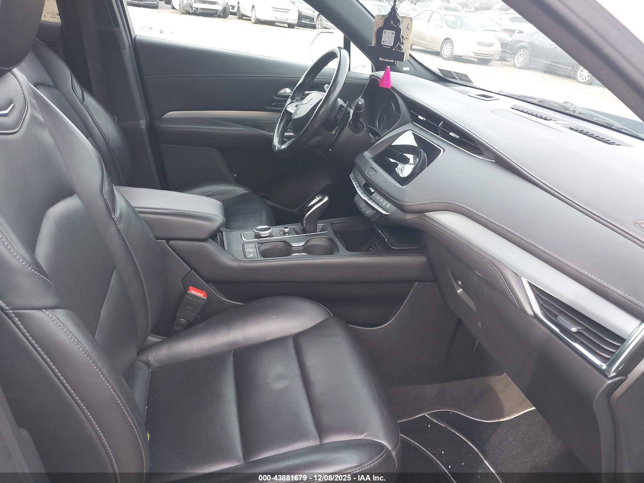 CADILLAC XT4 image 5