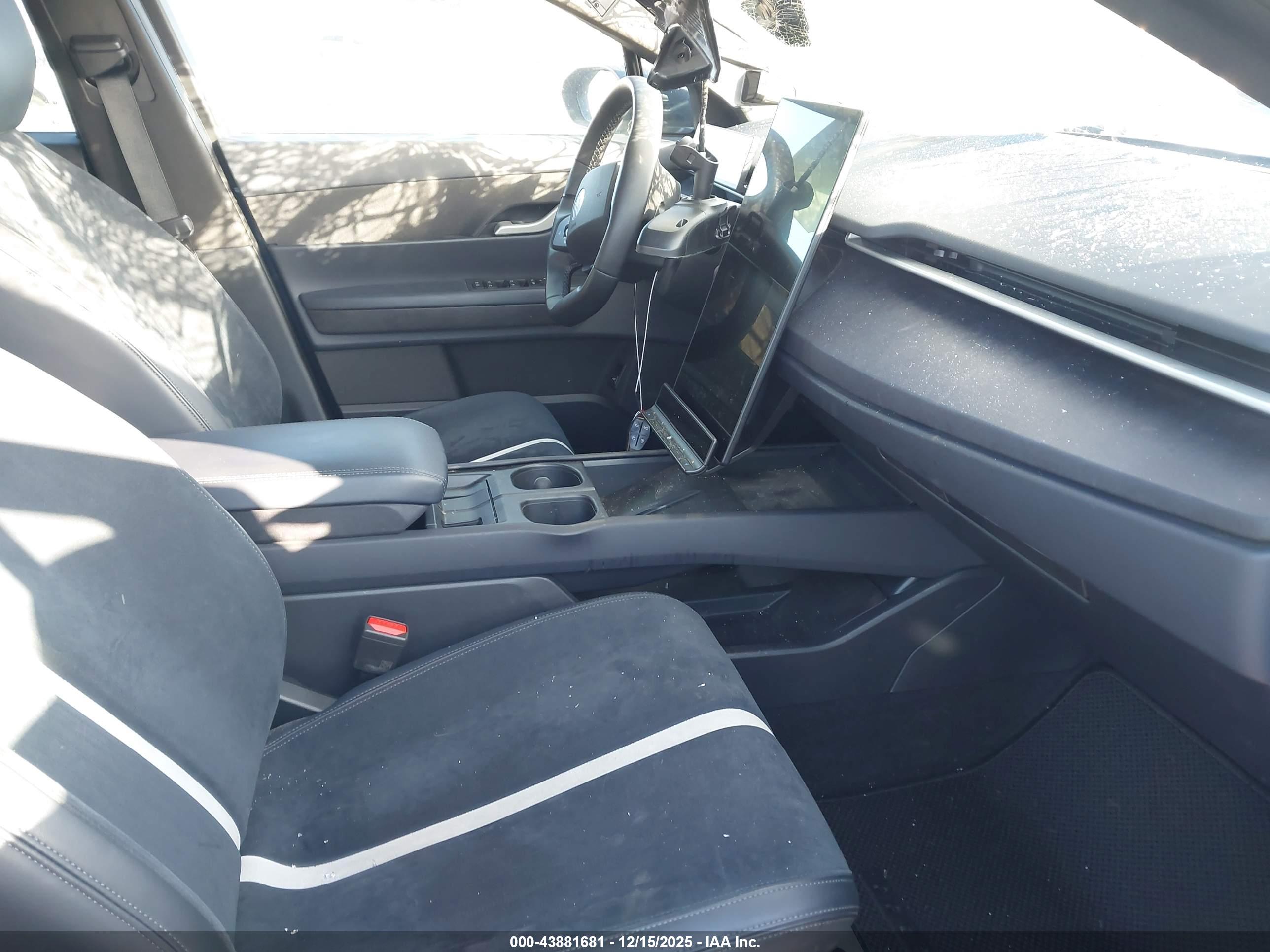 FISKER OCEAN image 5