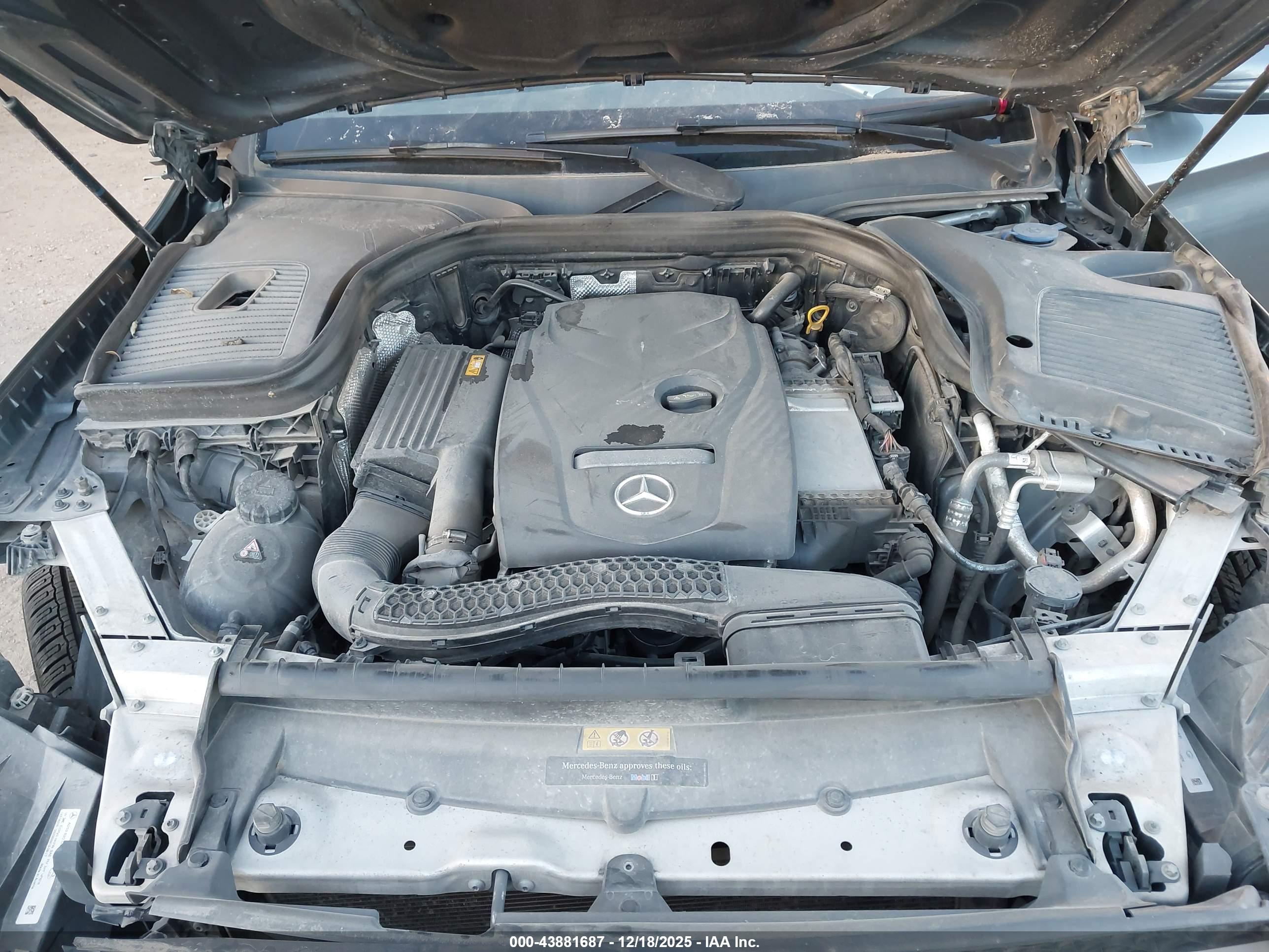 MERCEDES-BENZ GLC image 10