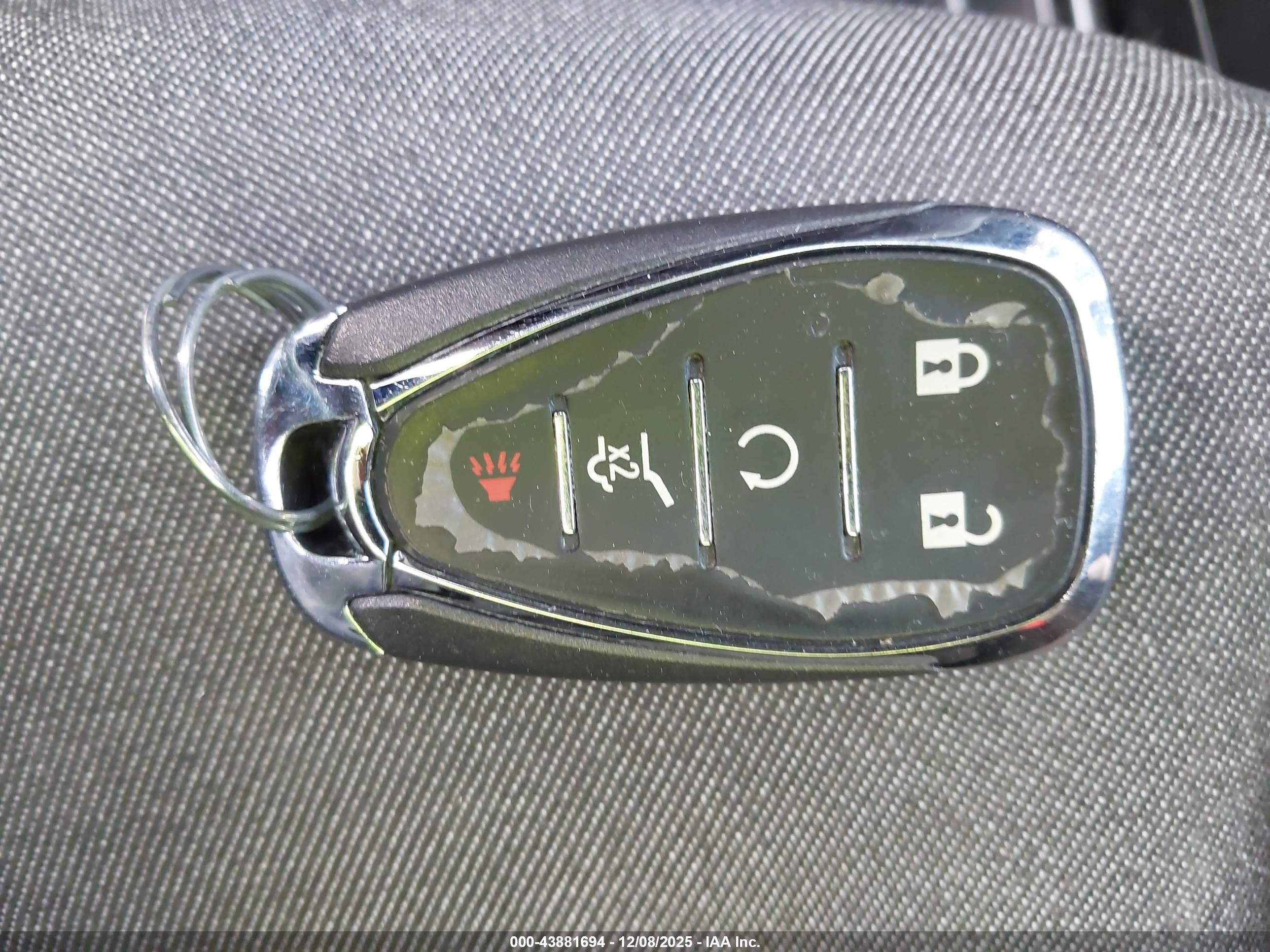 CHEVROLET EQUINOX image 11