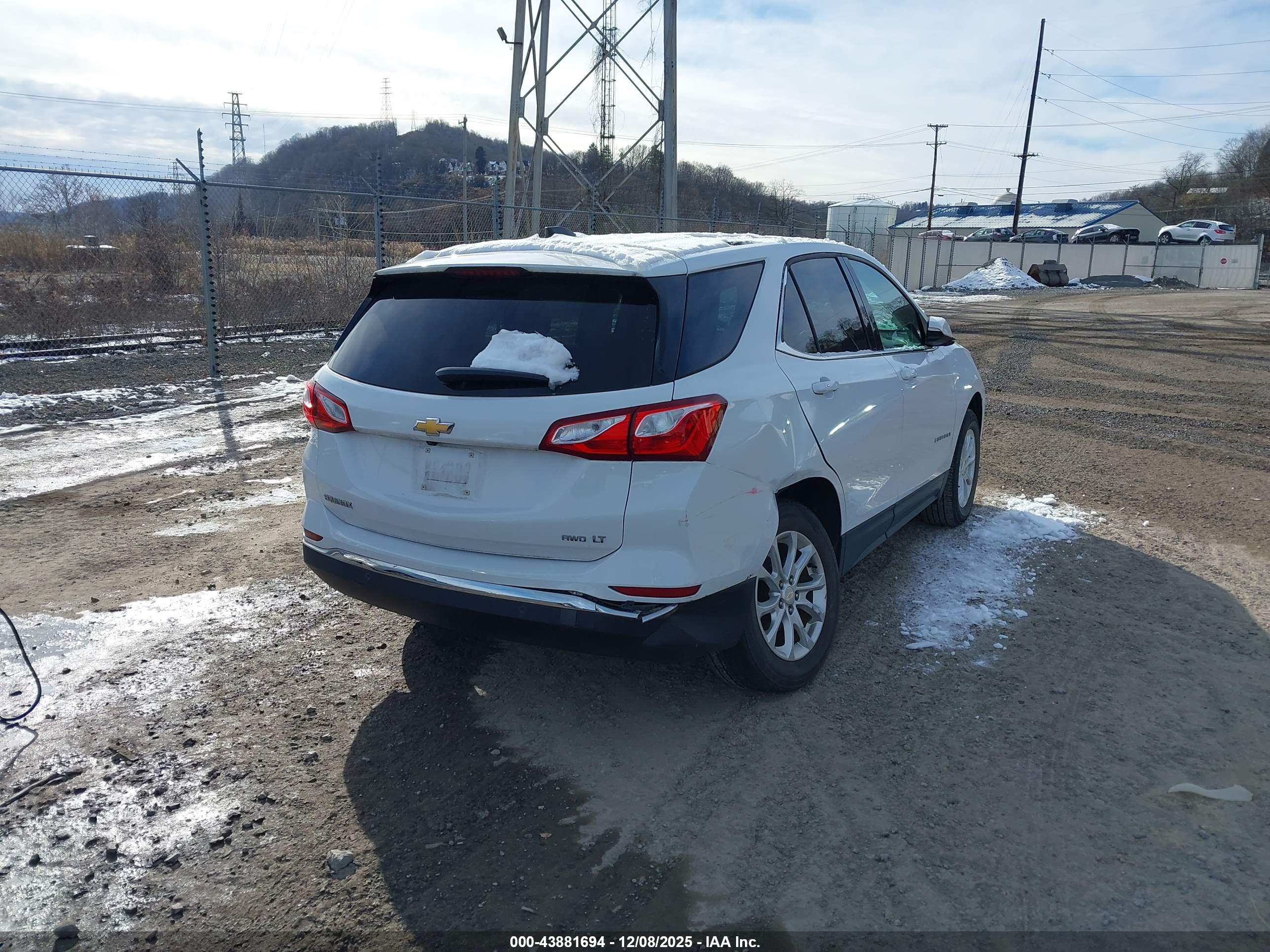 CHEVROLET EQUINOX image 4