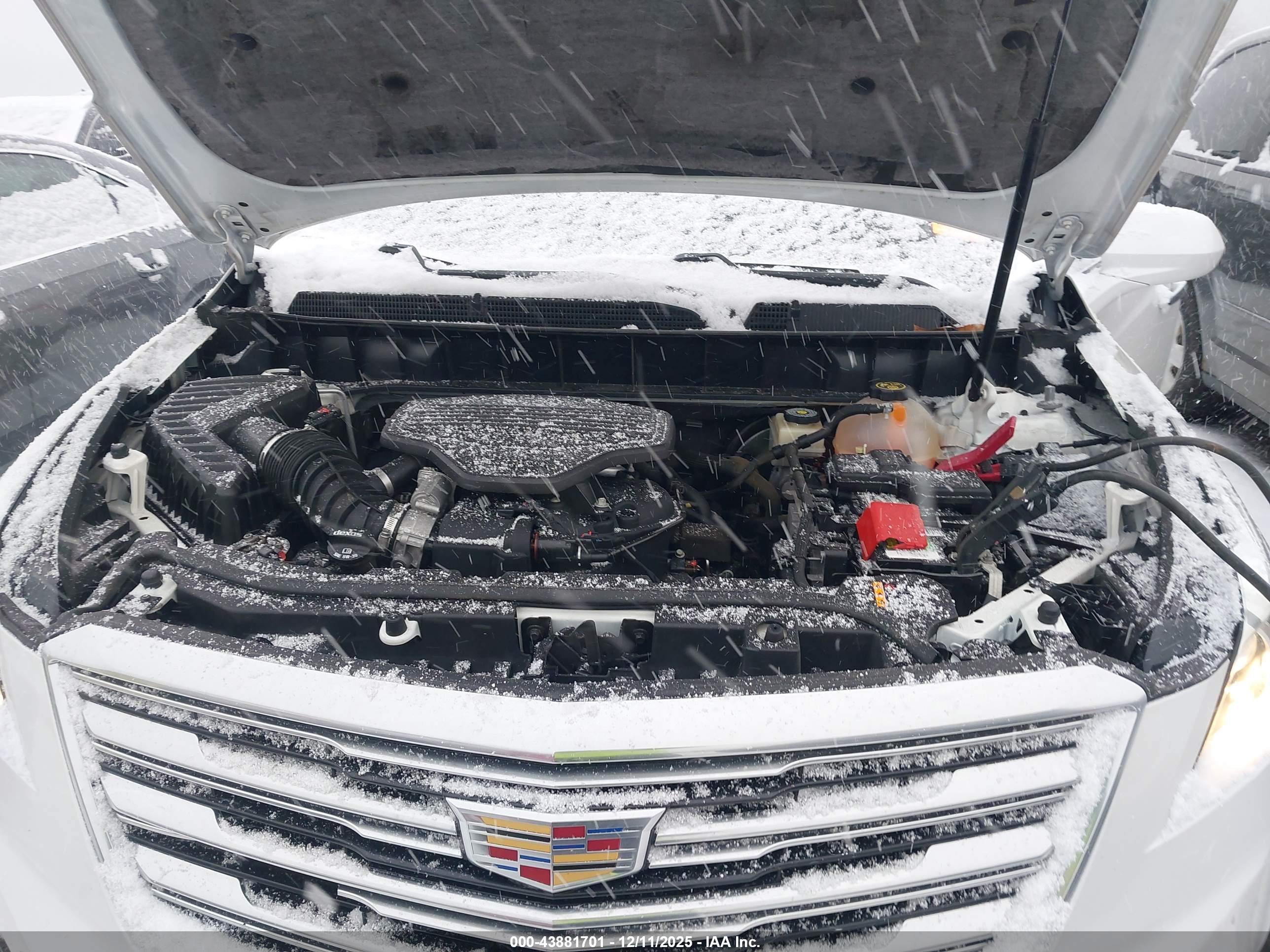 CADILLAC XT5 image 10