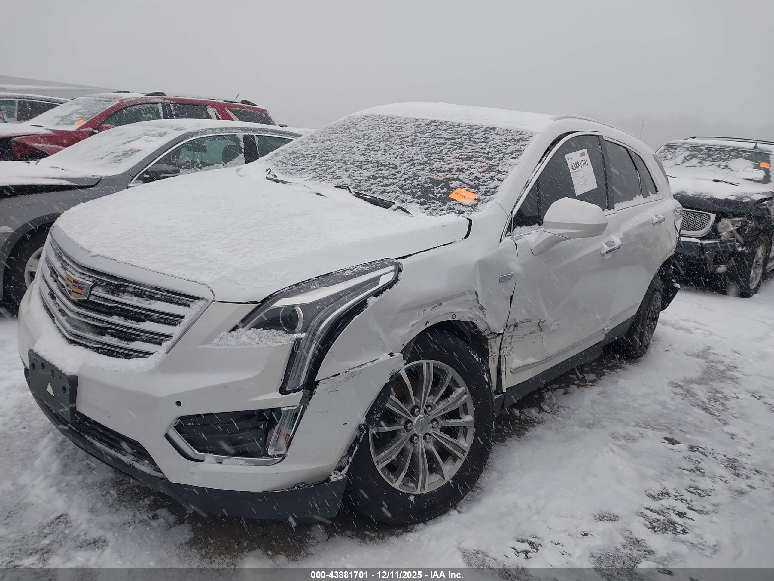 CADILLAC XT5 image 2