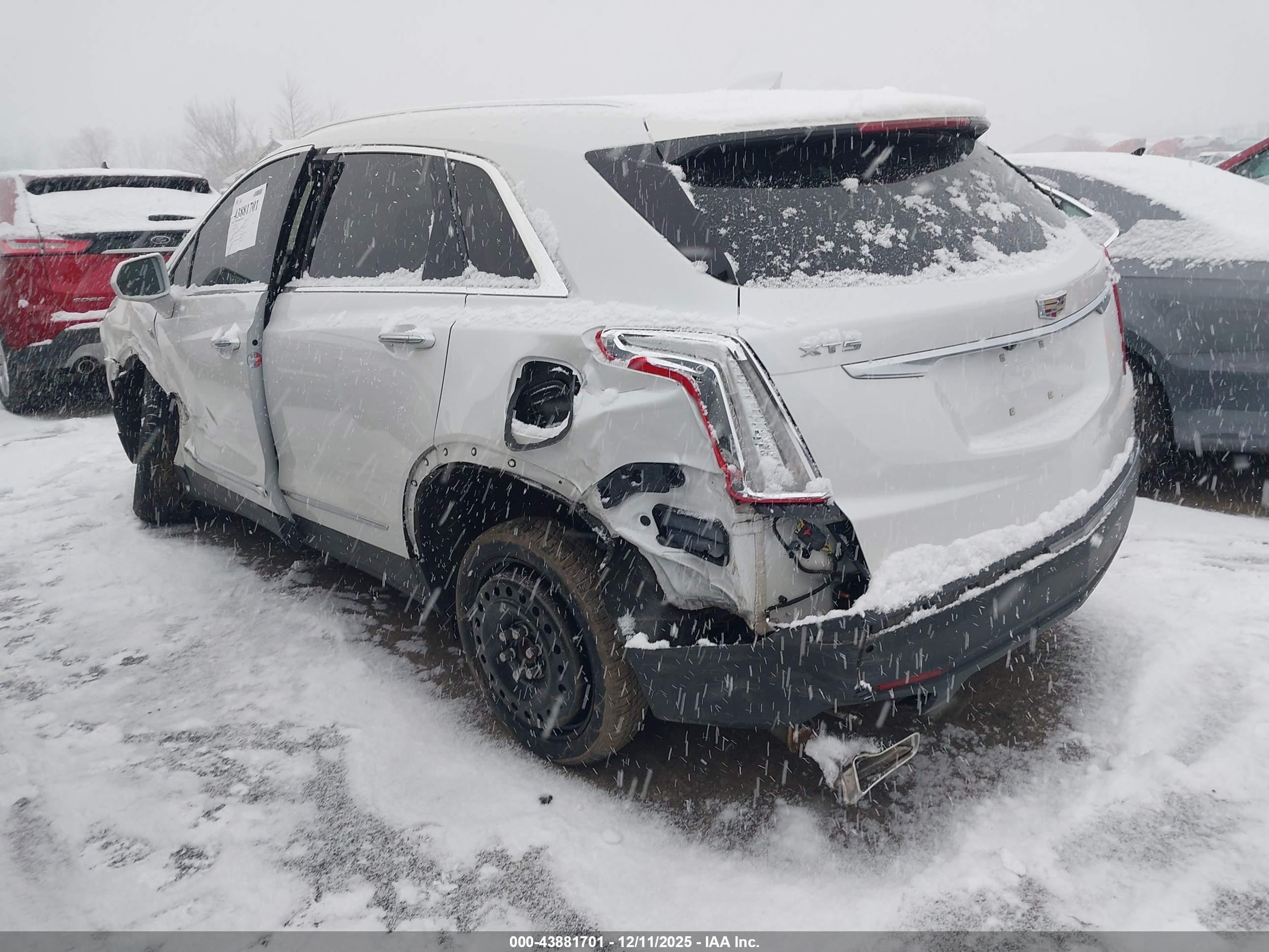 CADILLAC XT5 image 3