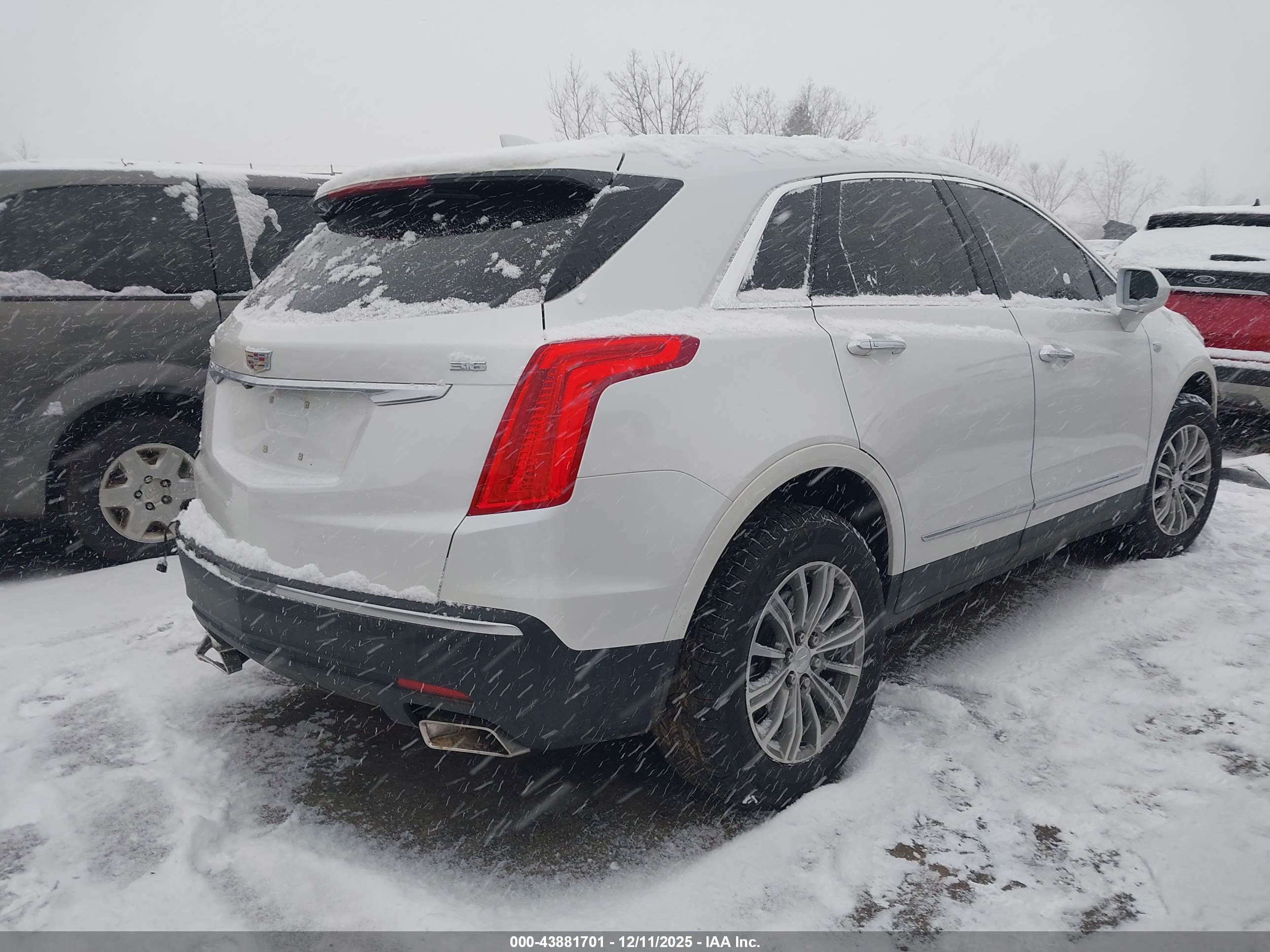 CADILLAC XT5 image 4