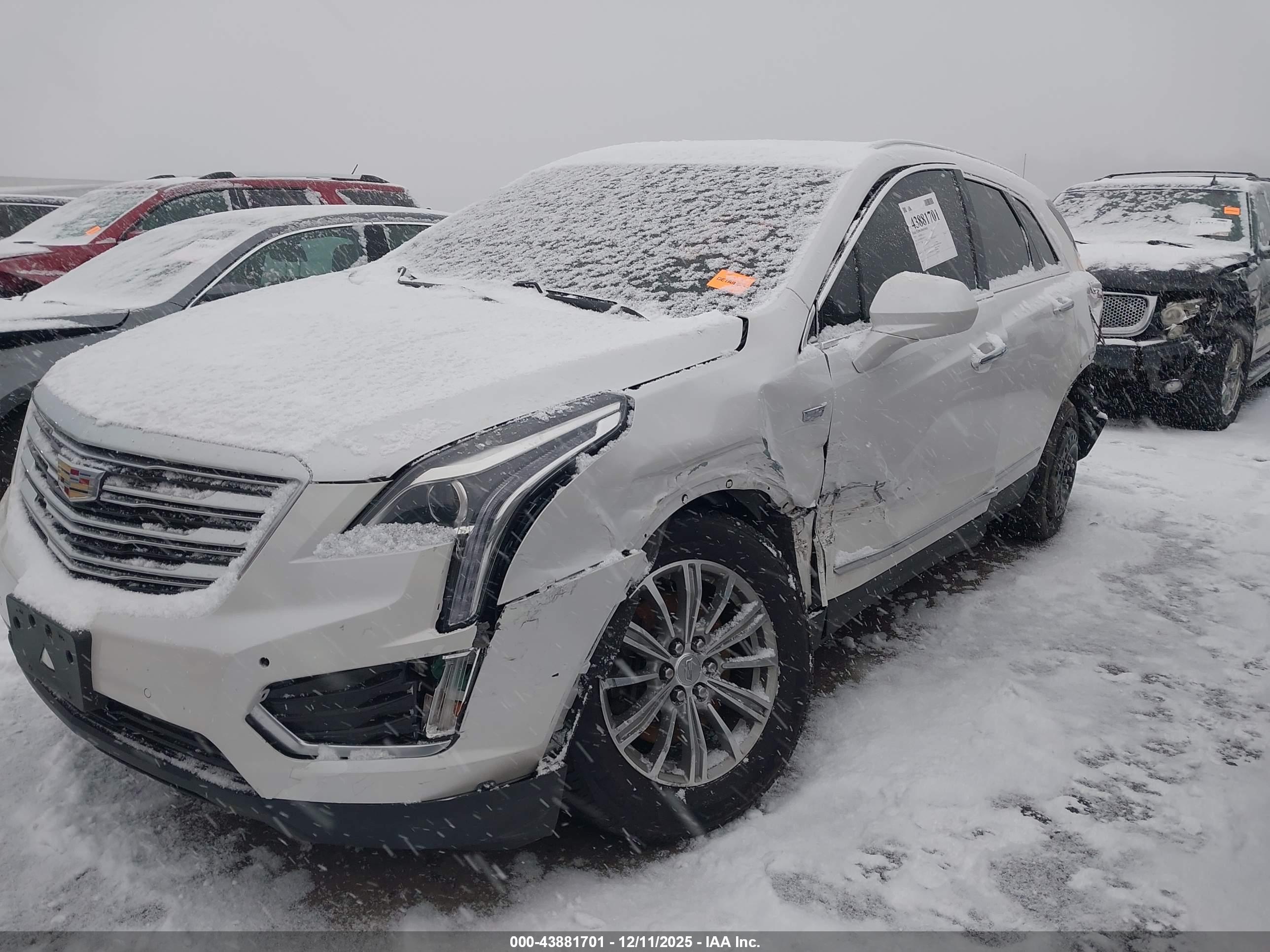 CADILLAC XT5 image 6