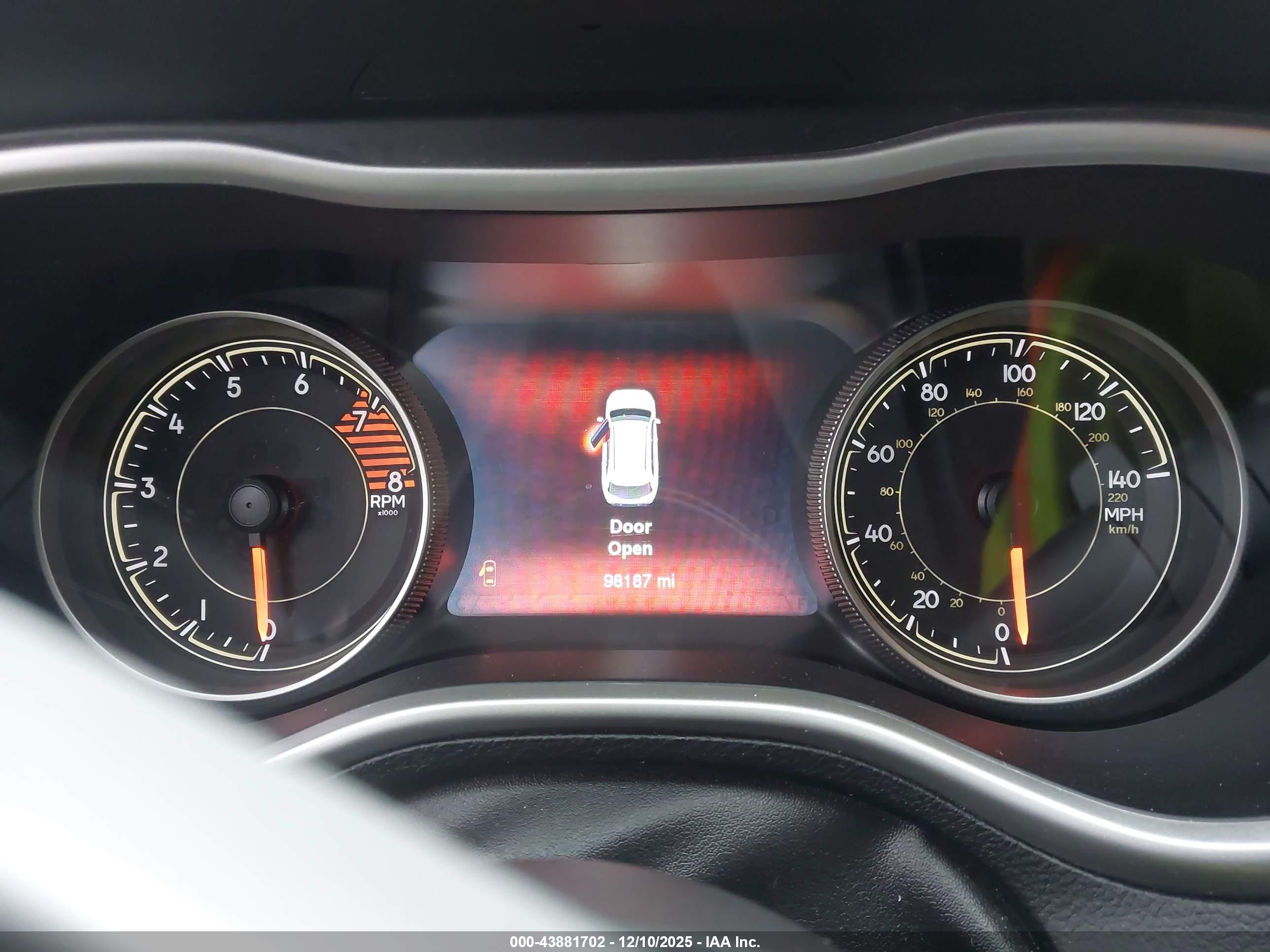 JEEP CHEROKEE image 7