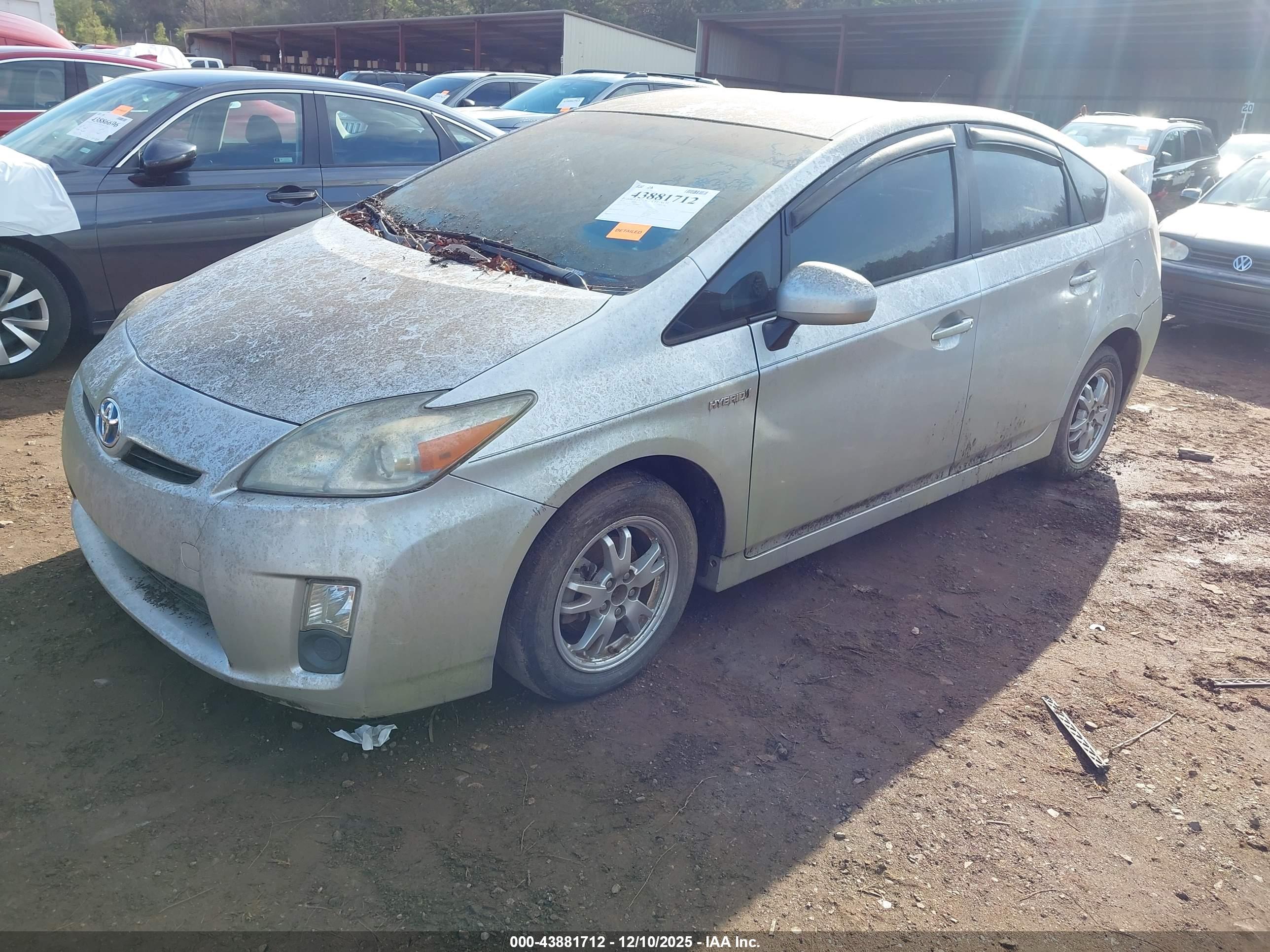 TOYOTA PRIUS image 2