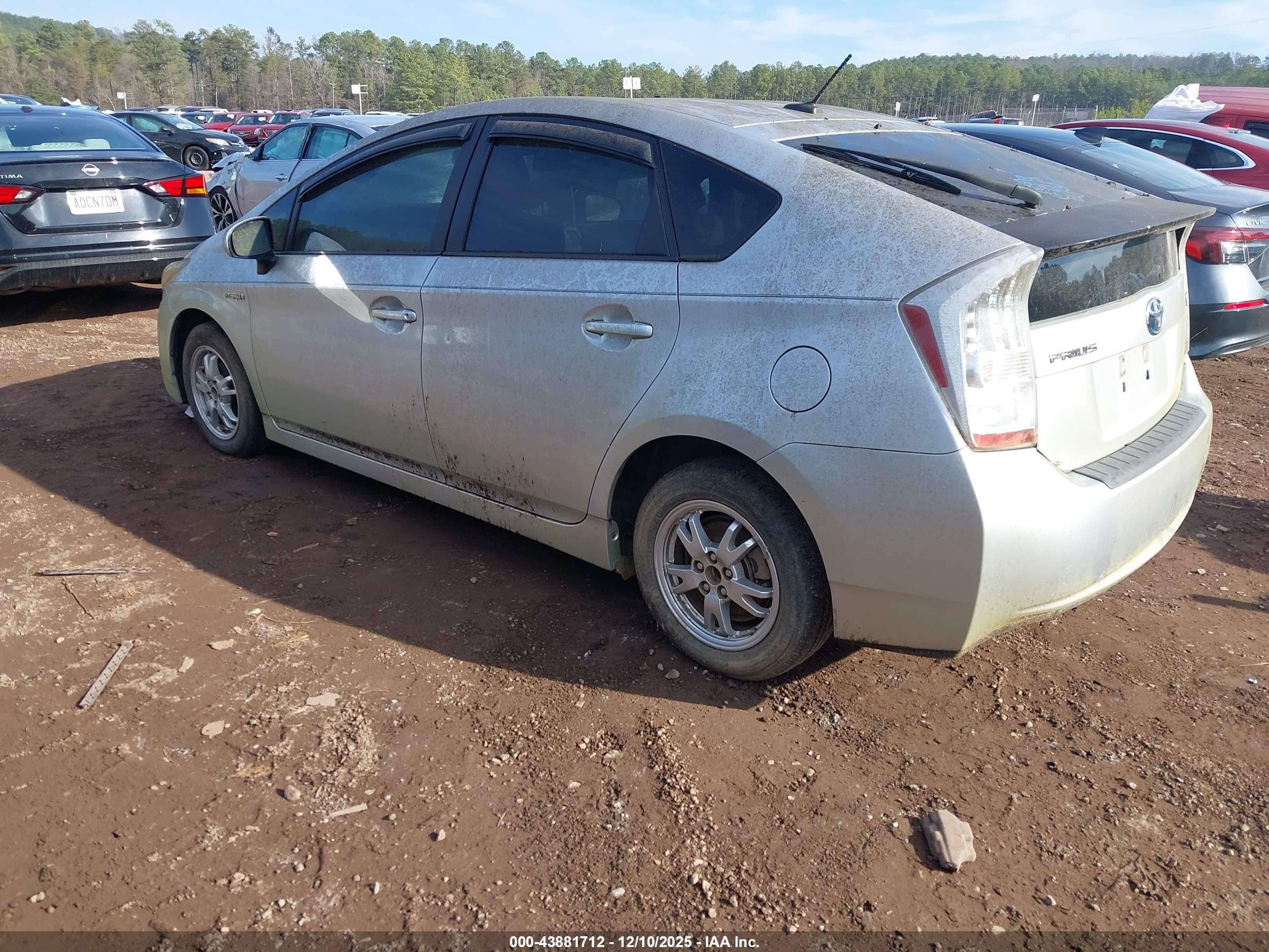 TOYOTA PRIUS image 3