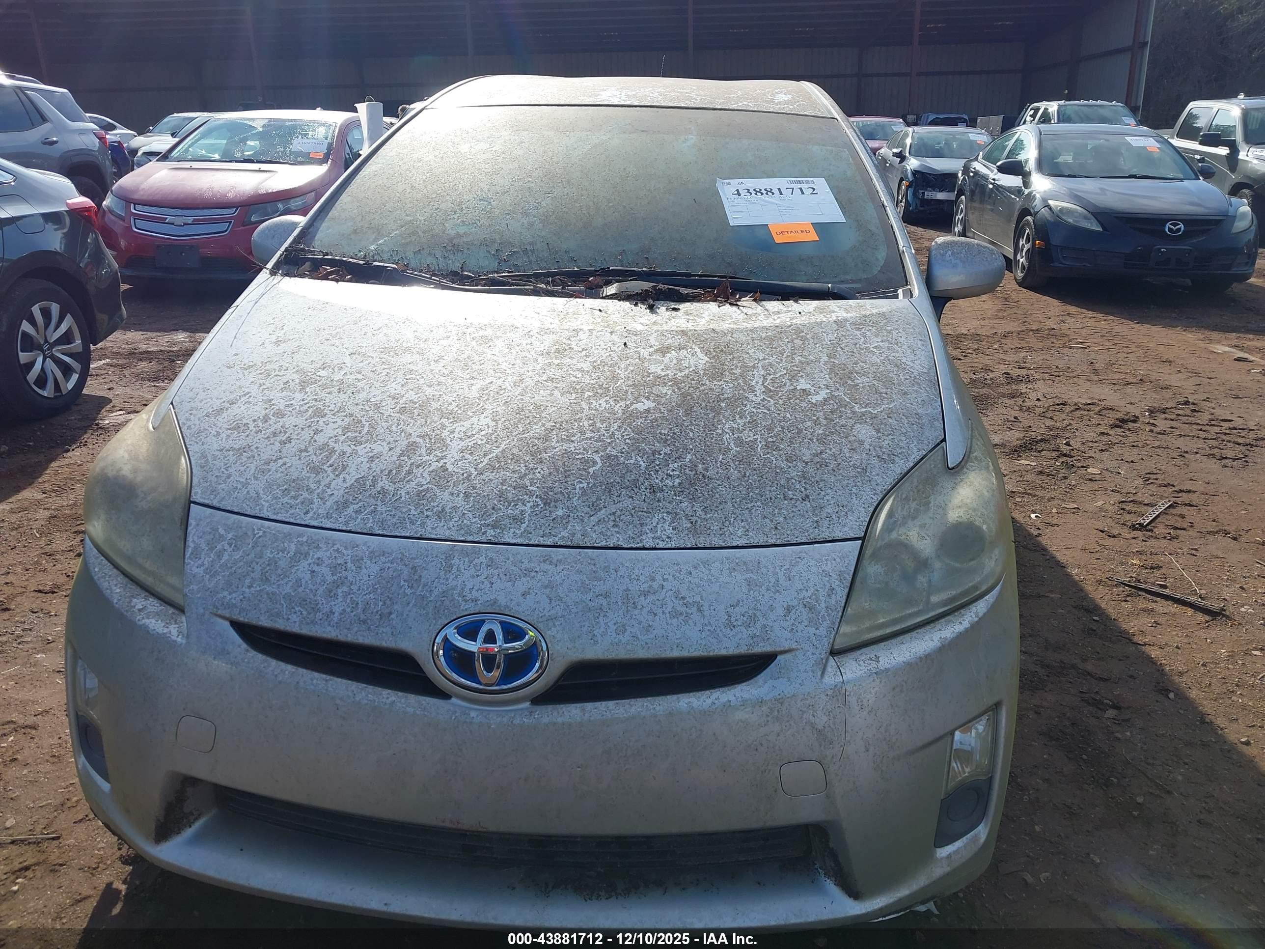 TOYOTA PRIUS image 6