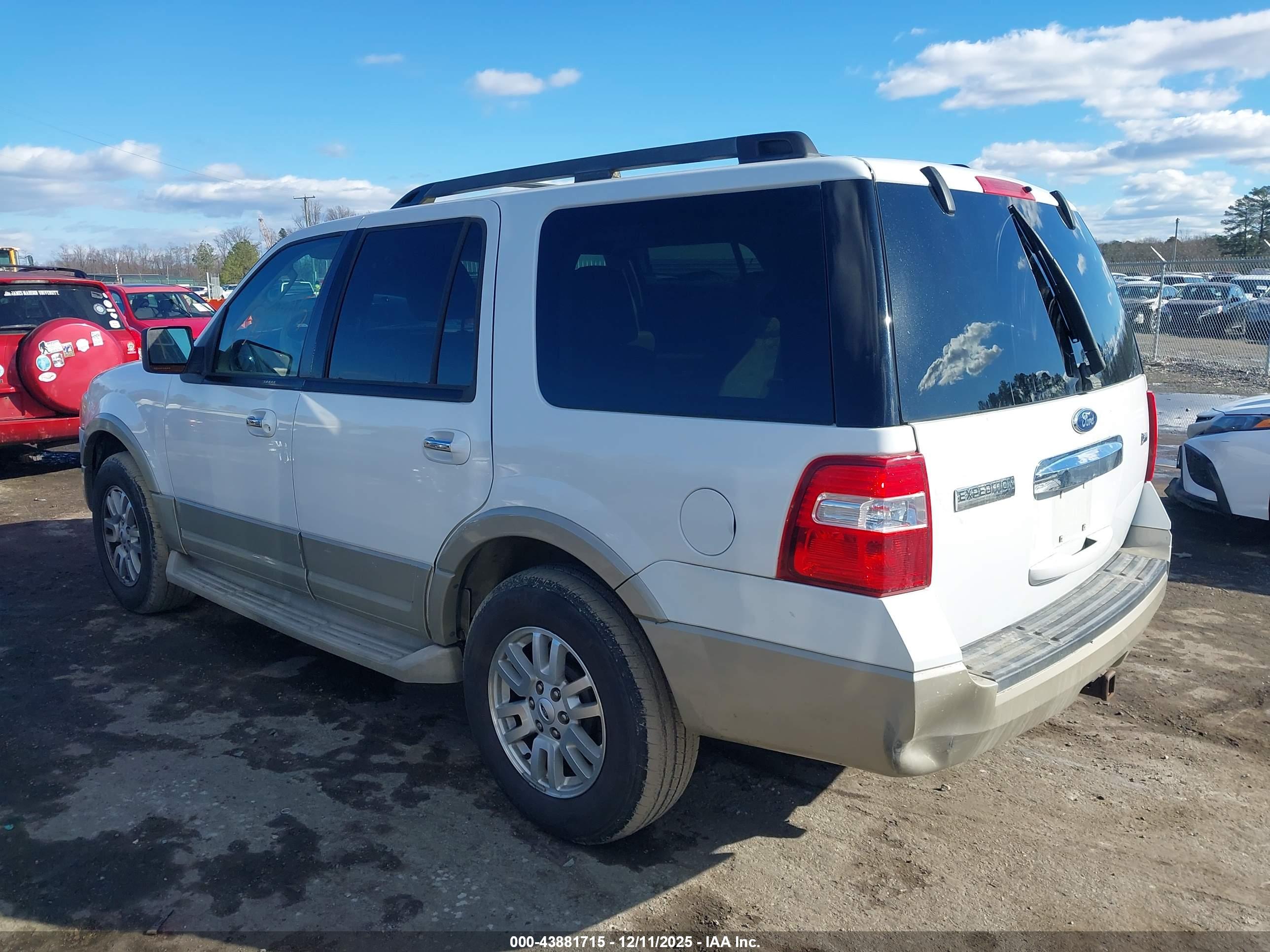 FORD EXPEDITION image 3