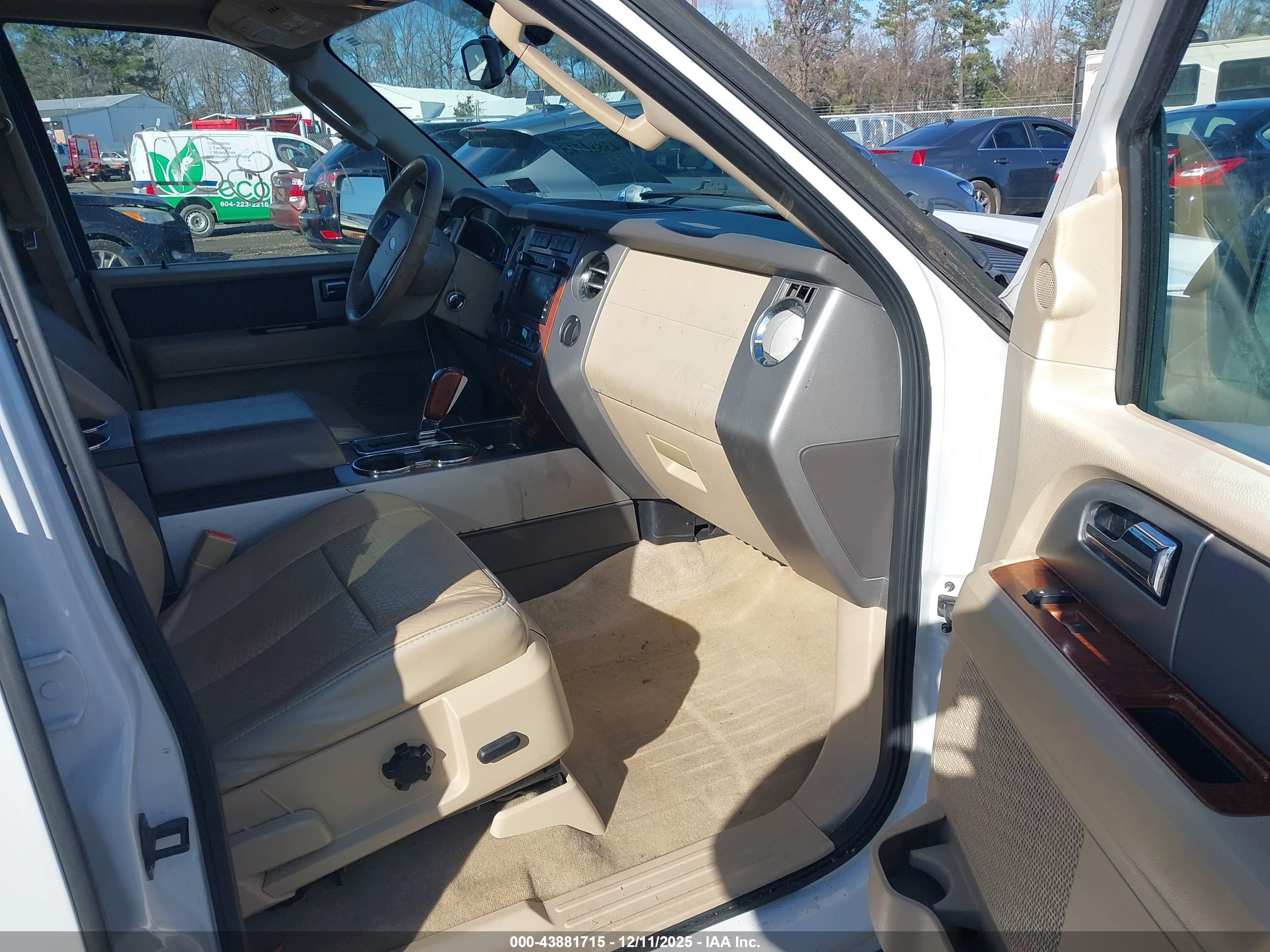 FORD EXPEDITION image 5