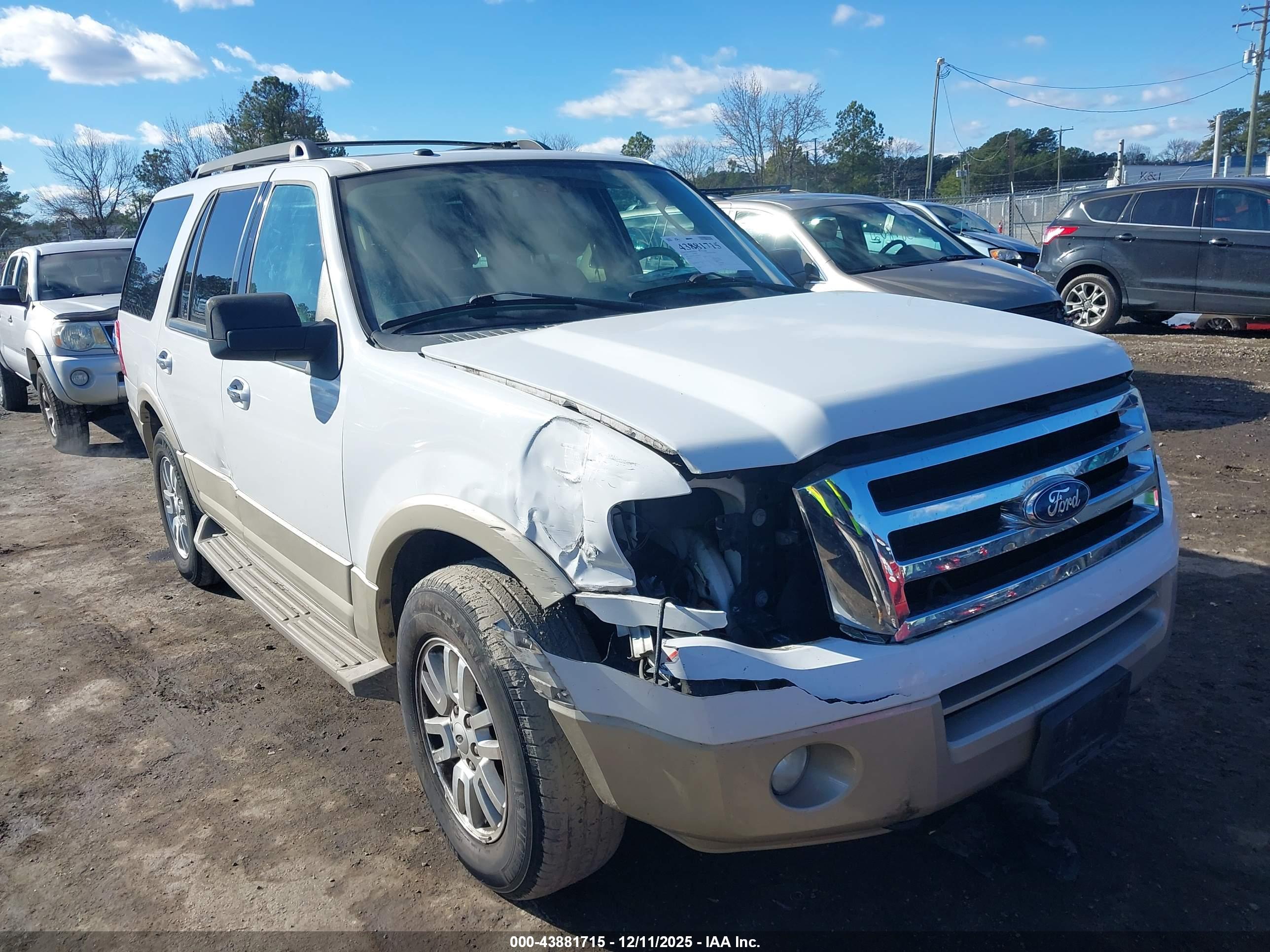 FORD EXPEDITION image 6