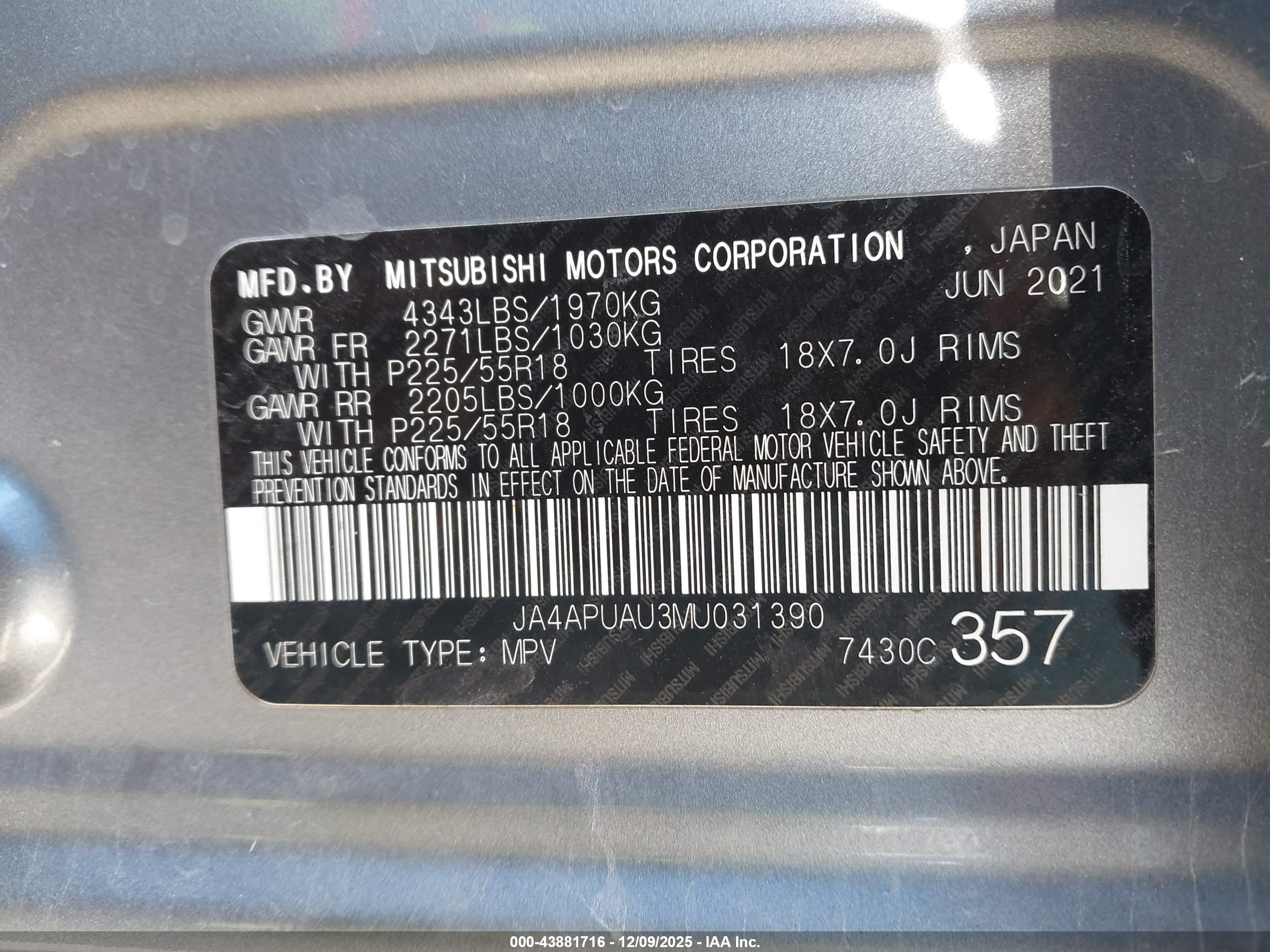 MITSUBISHI OUTLANDER image 9