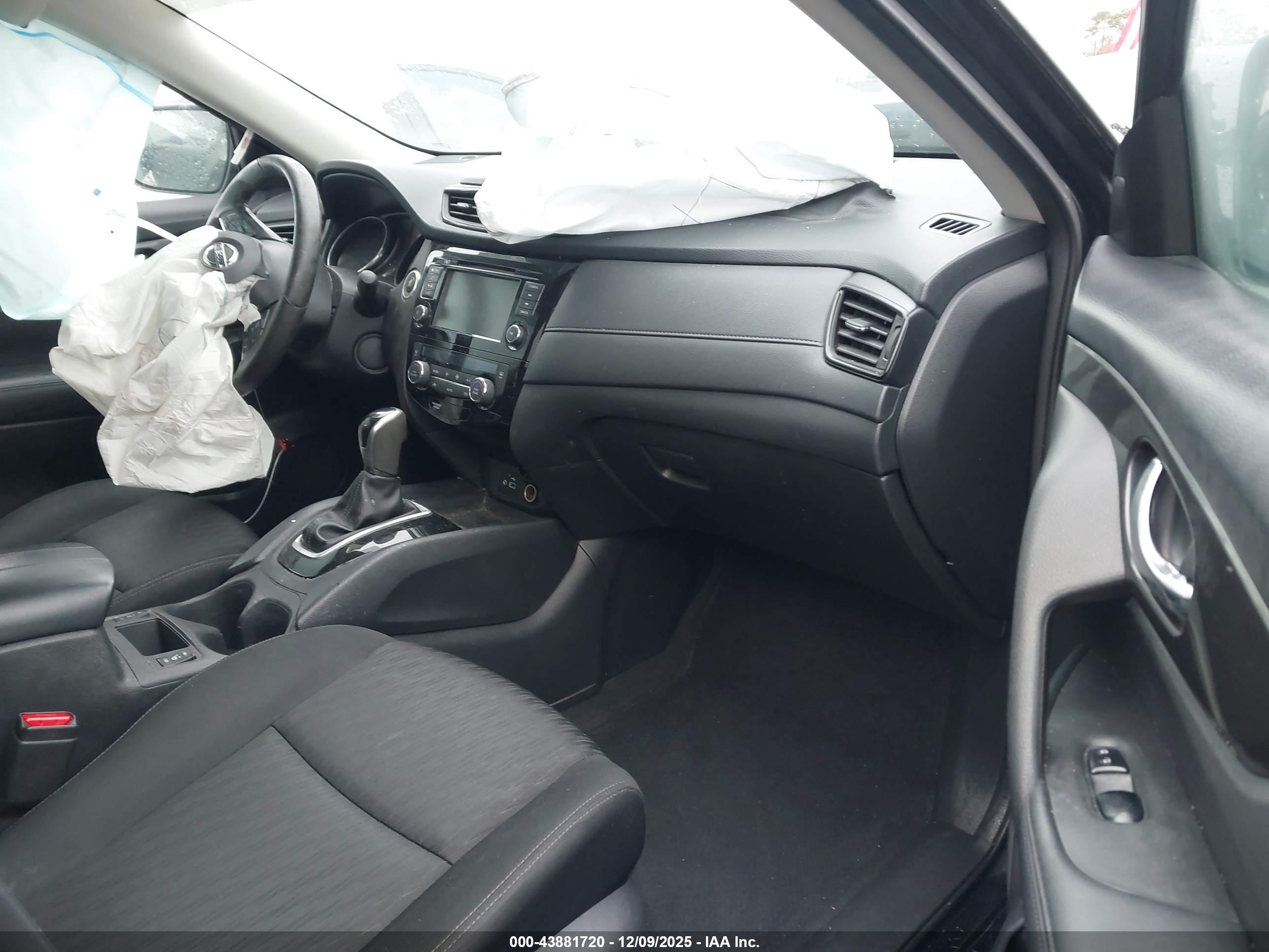 NISSAN ROGUE image 5