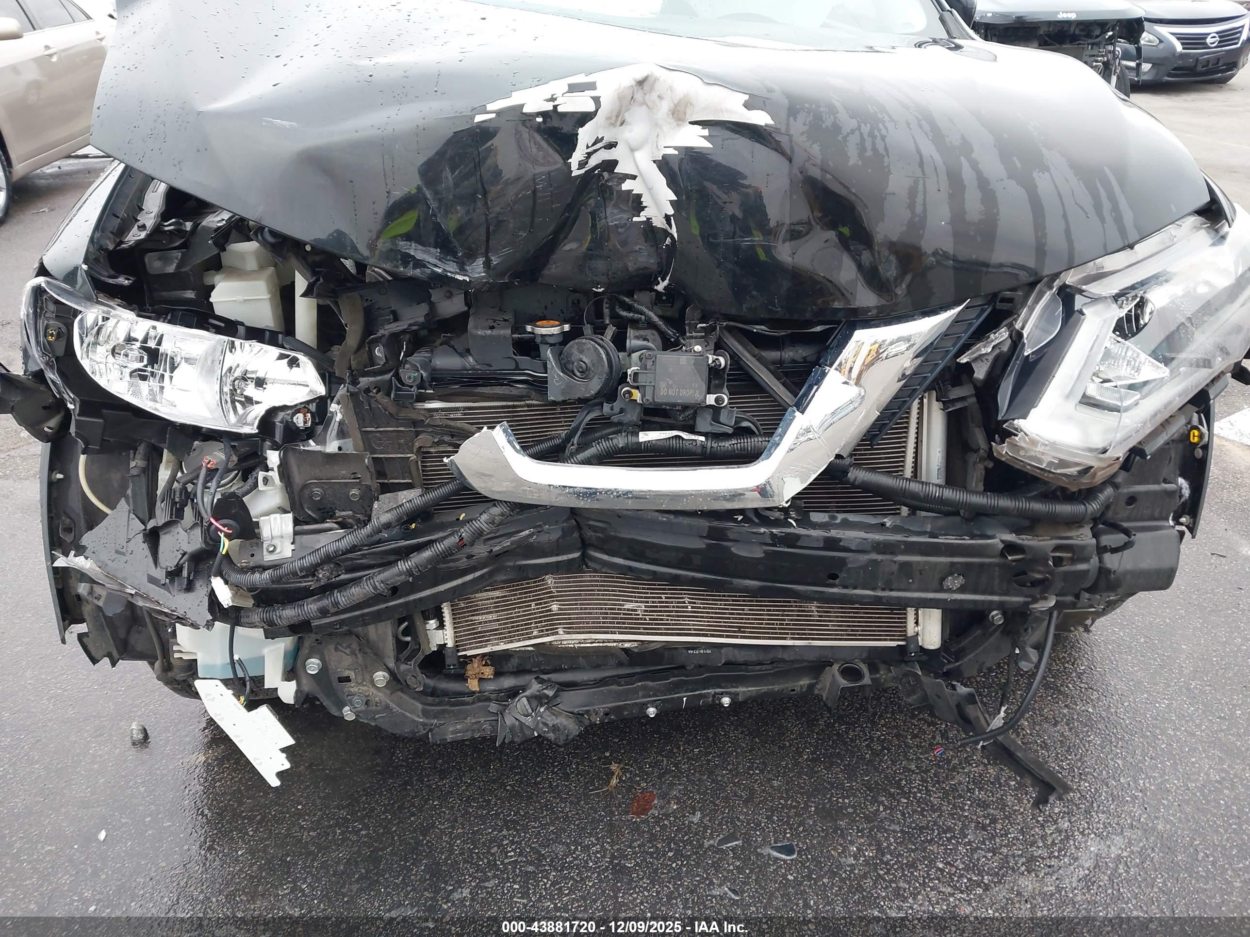 NISSAN ROGUE image 6