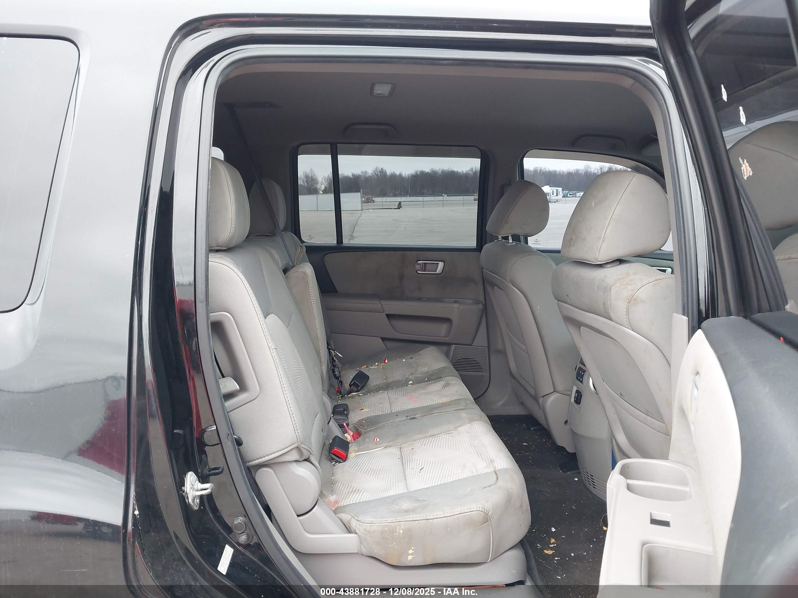 HONDA PILOT image 8