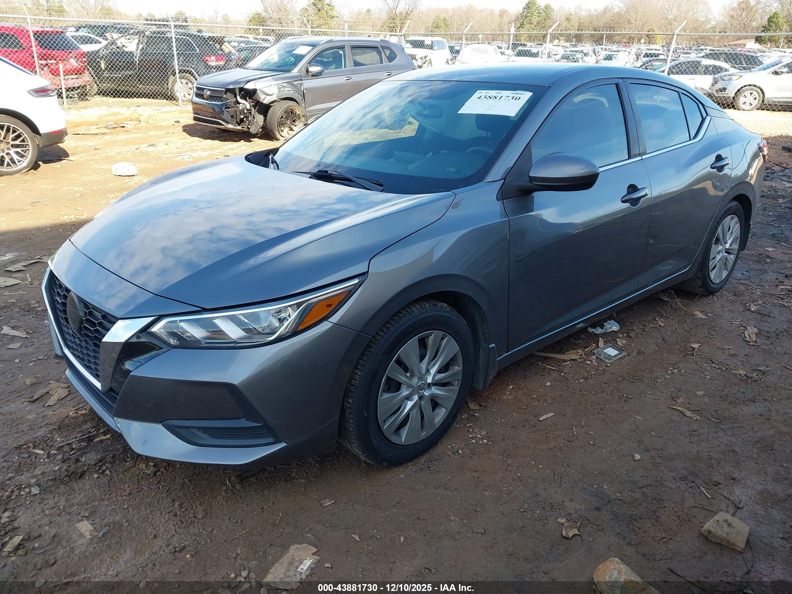 NISSAN SENTRA image 2