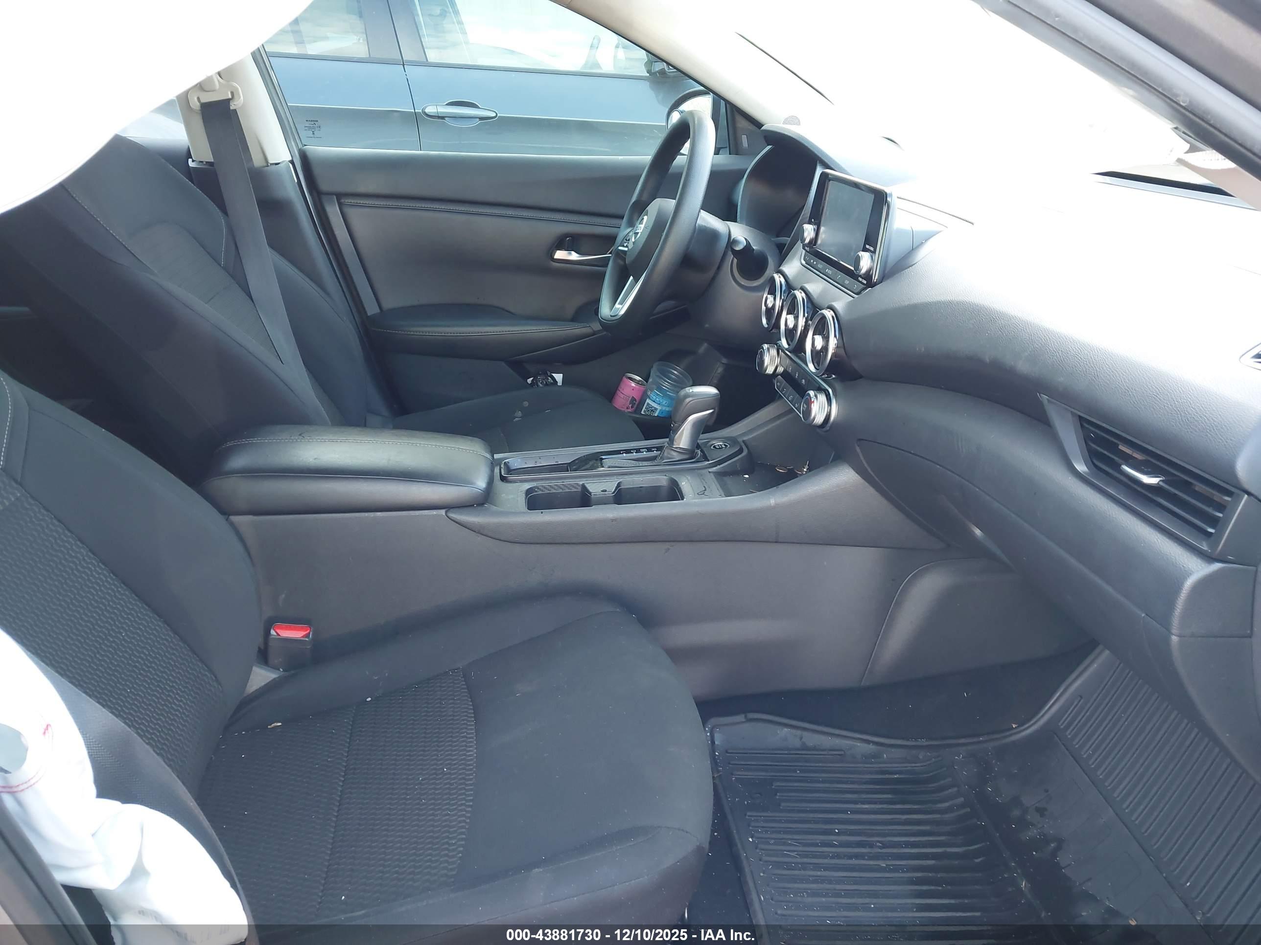 NISSAN SENTRA image 5