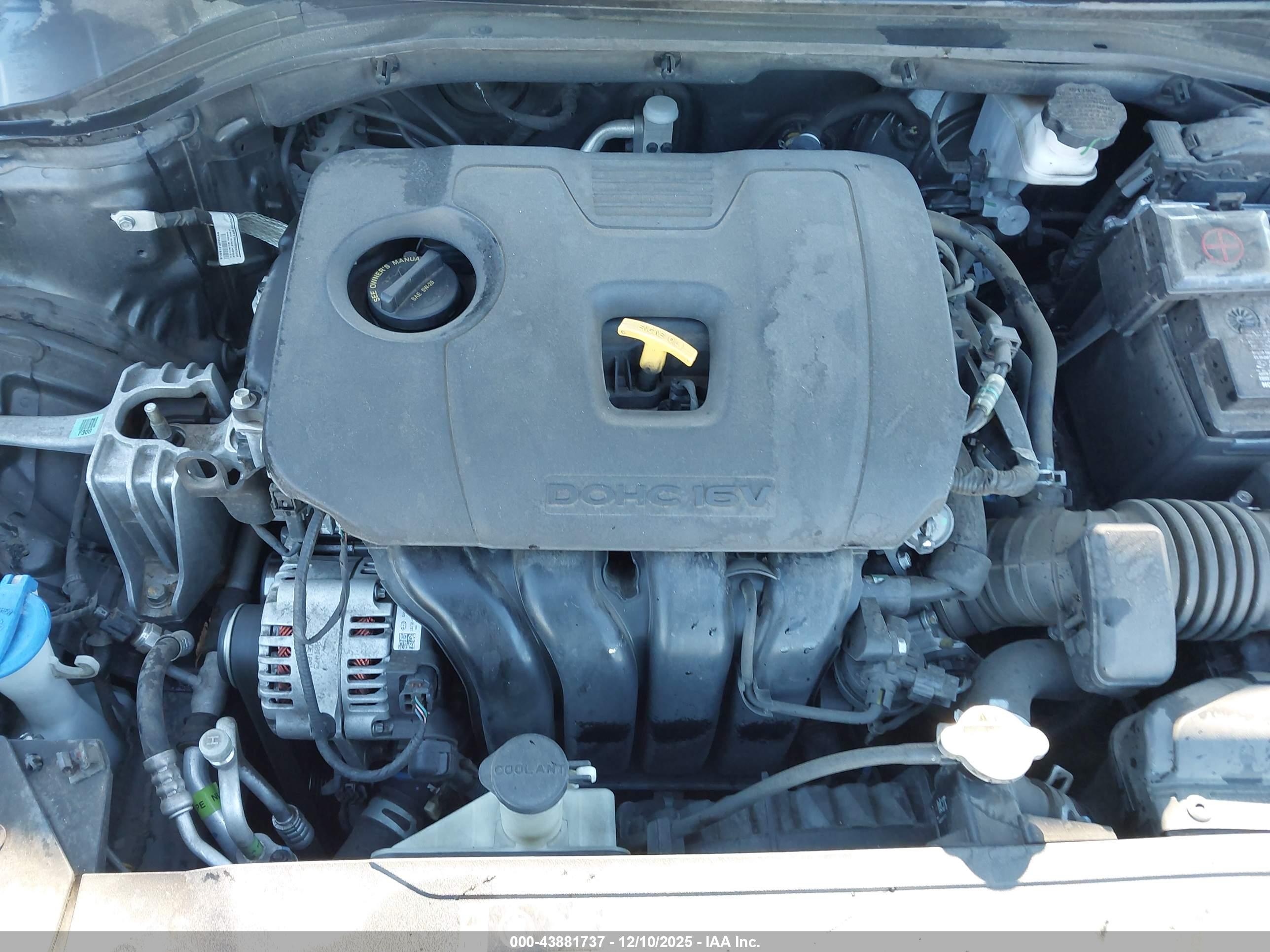 HYUNDAI ELANTRA image 10