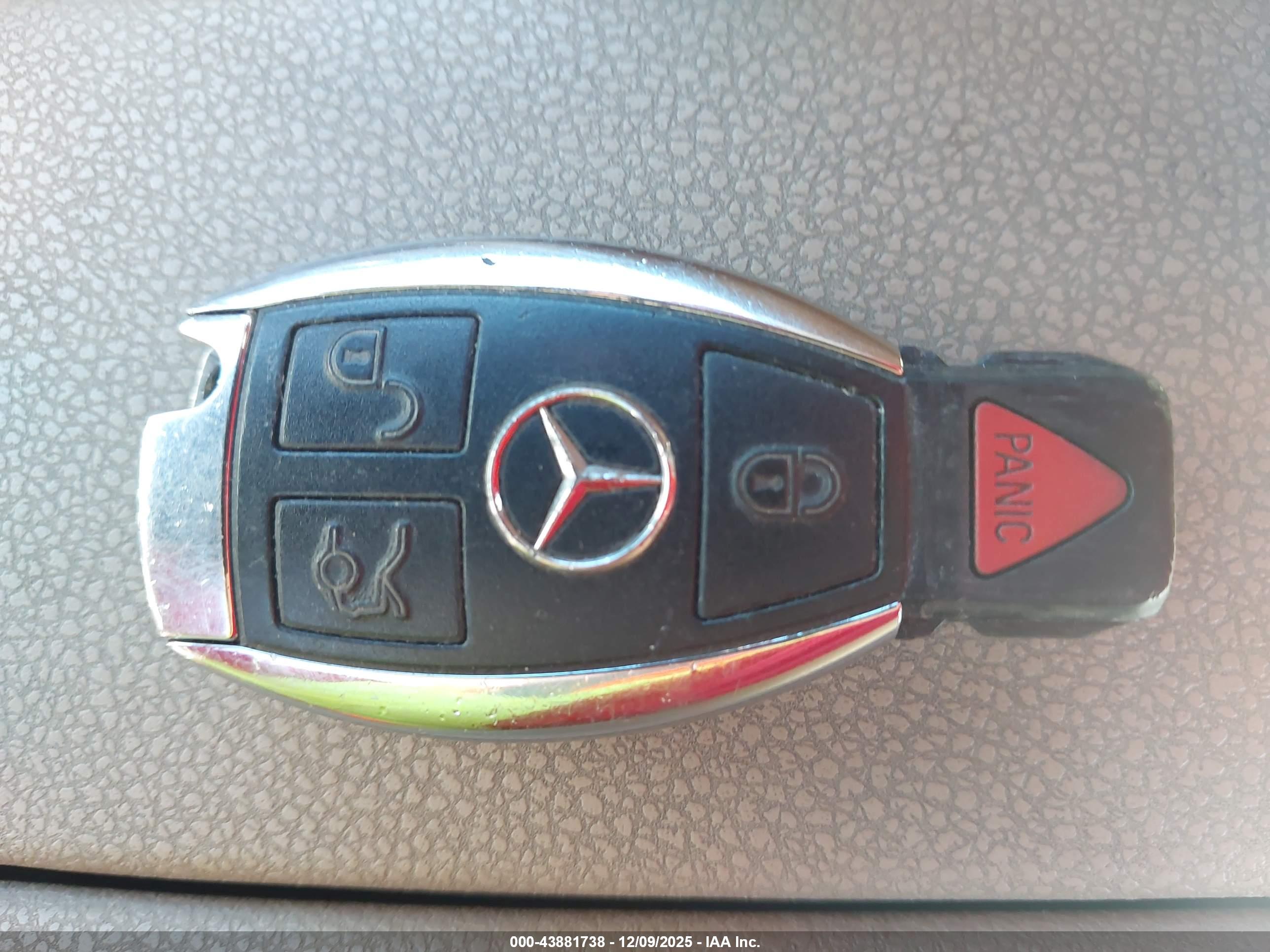 MERCEDES-BENZ C image 11