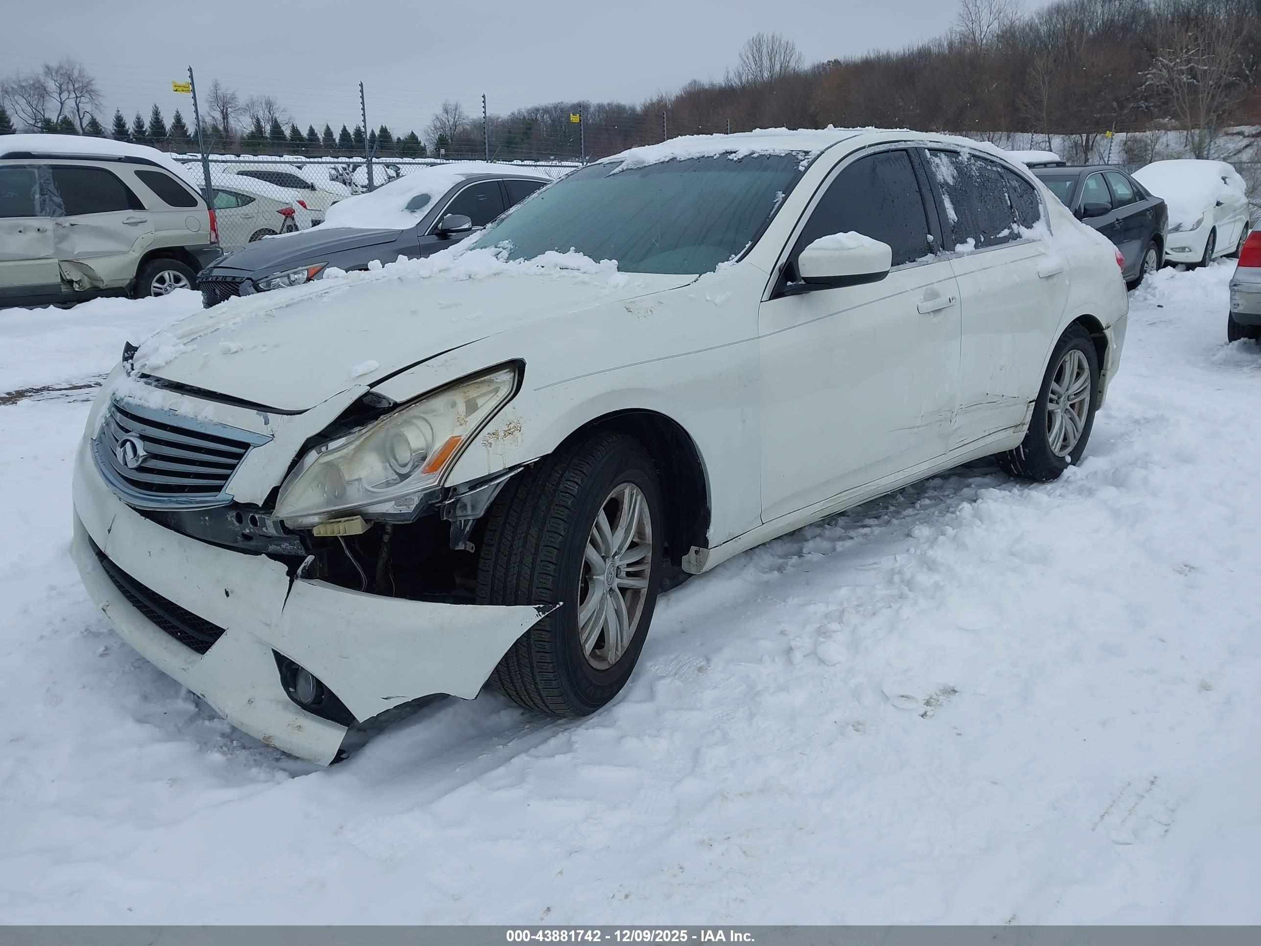 INFINITI G25X image 2