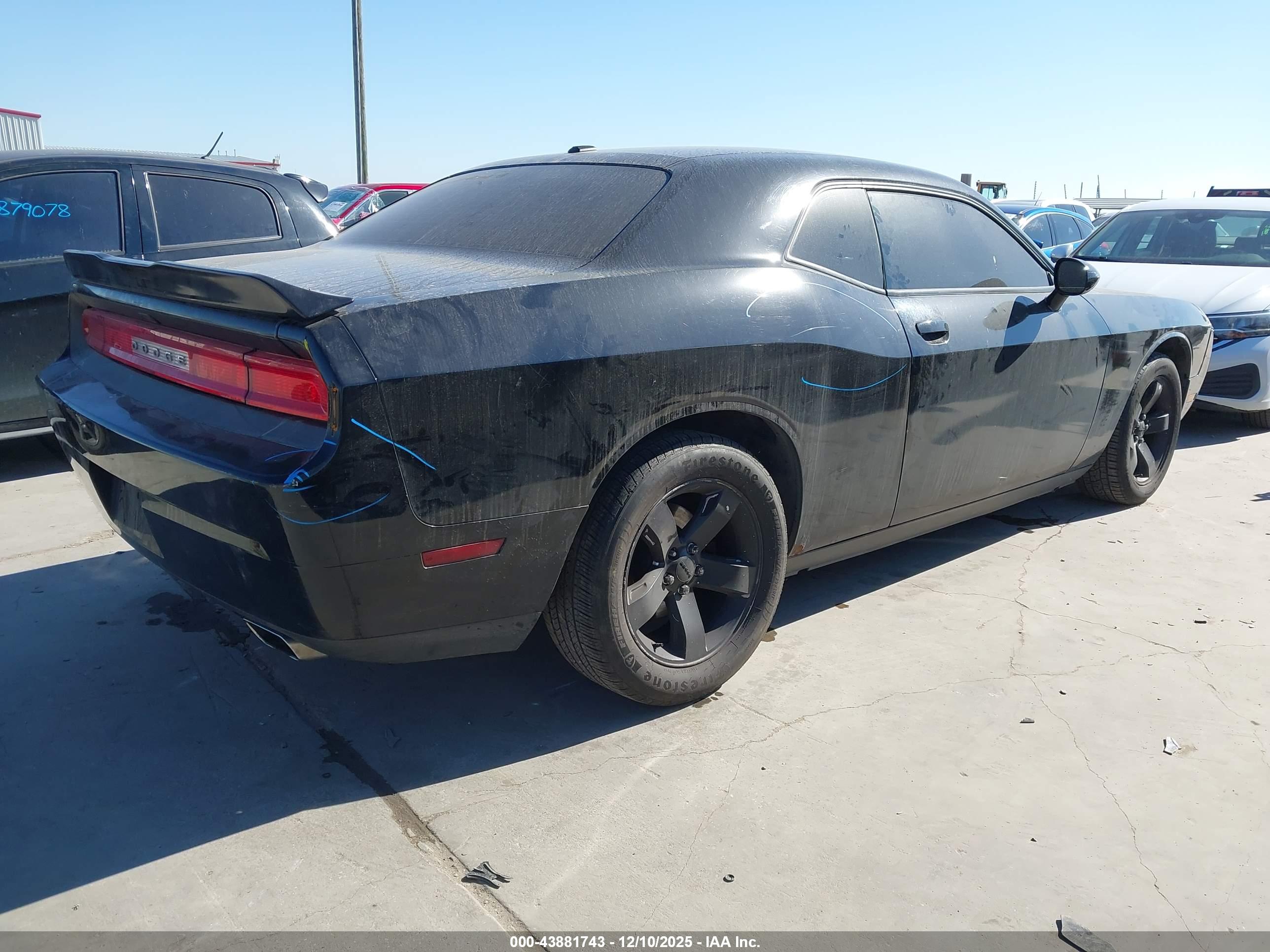DODGE CHALLENGER image 4